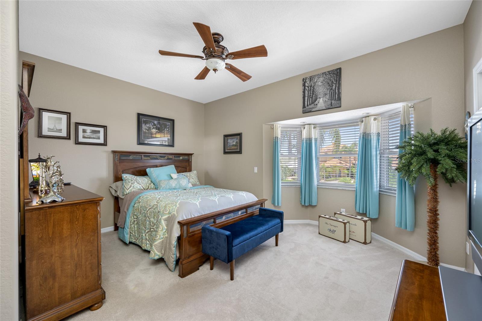 Image 36 of 90 For 861 Symphony Isles Boulevard