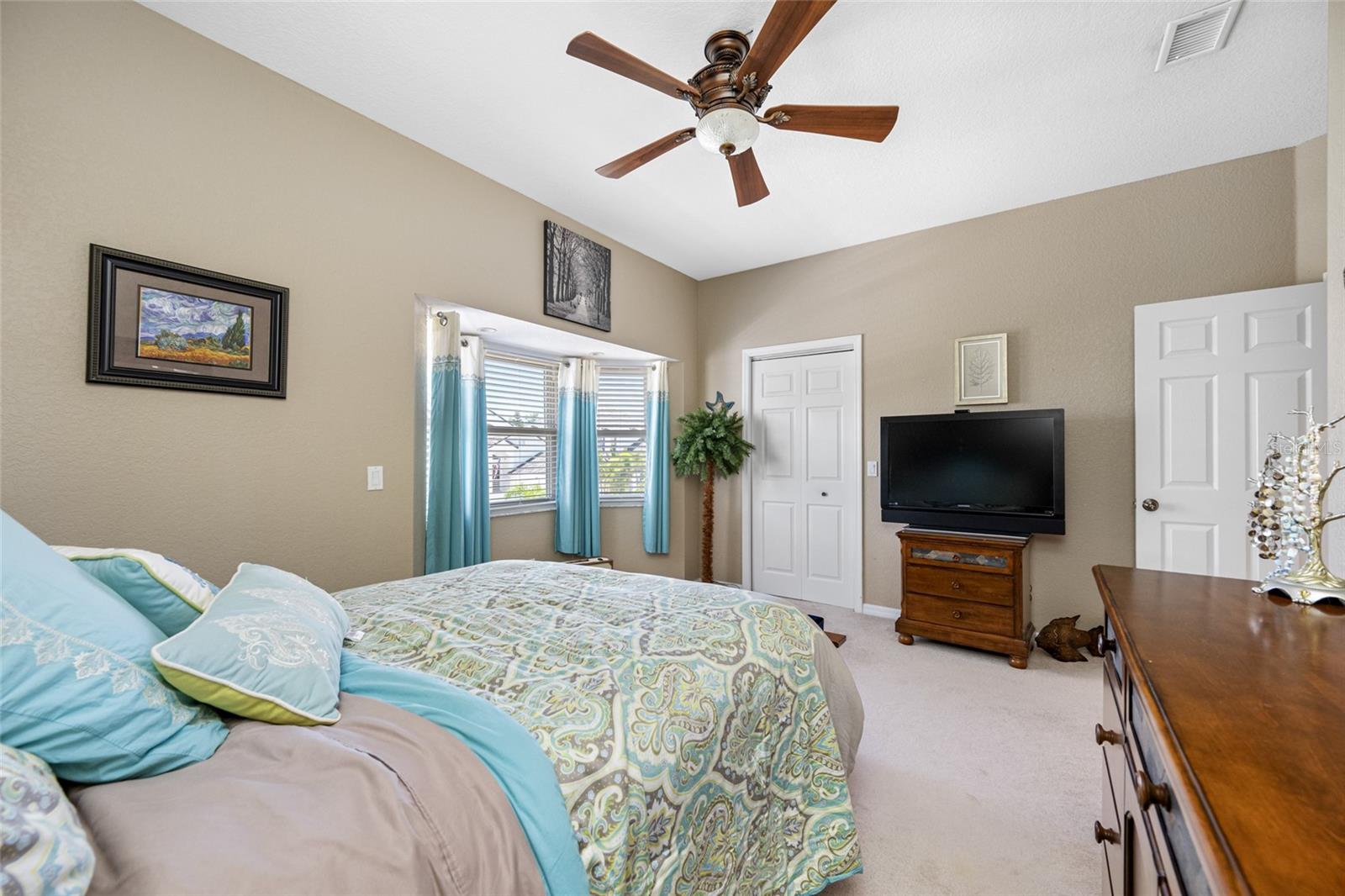 Image 38 of 90 For 861 Symphony Isles Boulevard