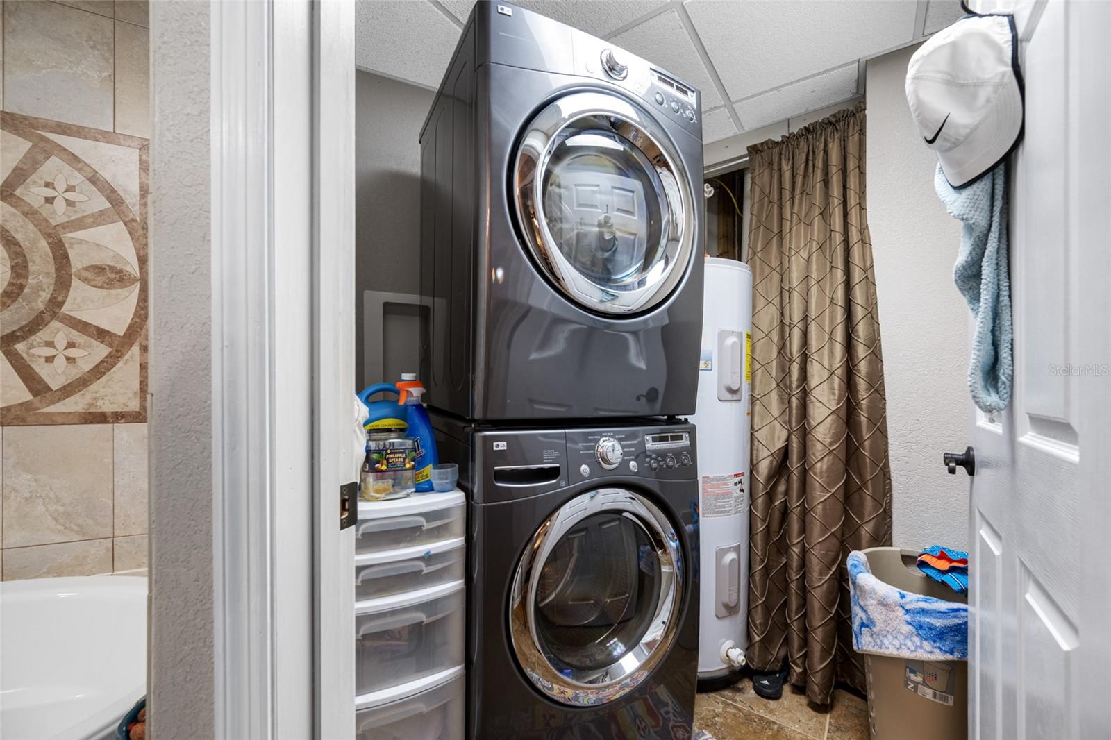 Image 73 of 90 For 861 Symphony Isles Boulevard