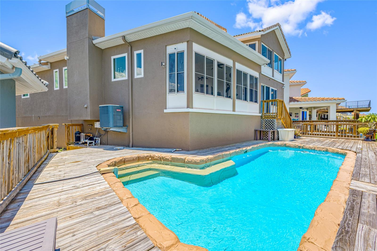 Image 83 of 90 For 861 Symphony Isles Boulevard