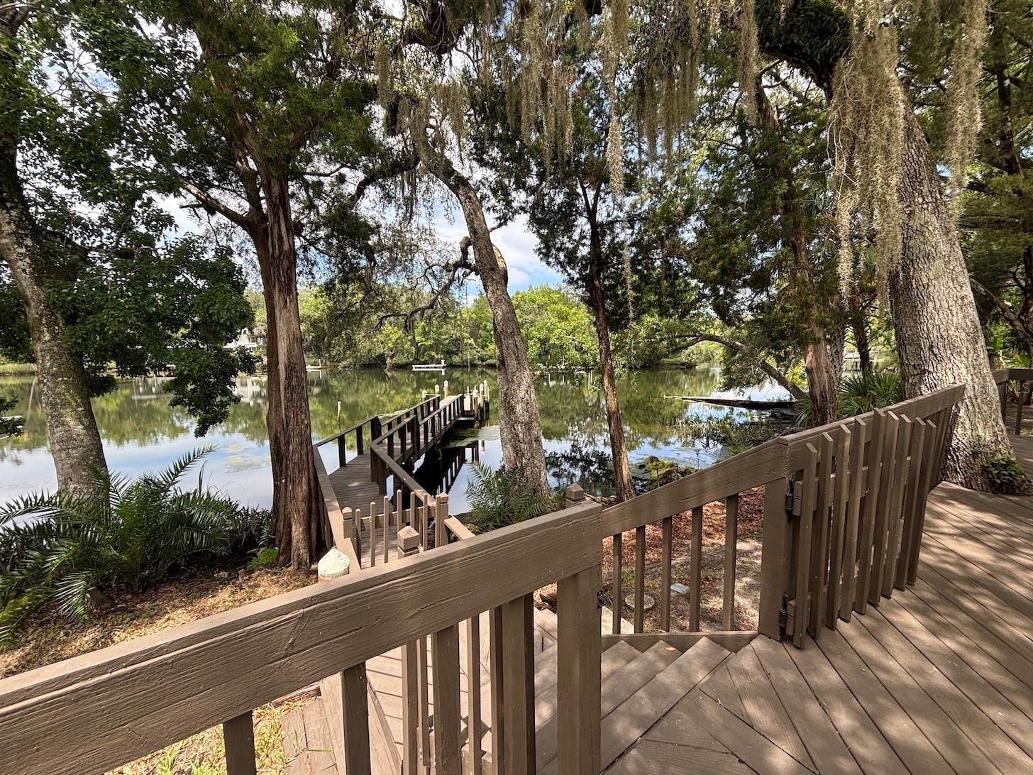 Listing photo id 10 for 750 Snug Harbor Road