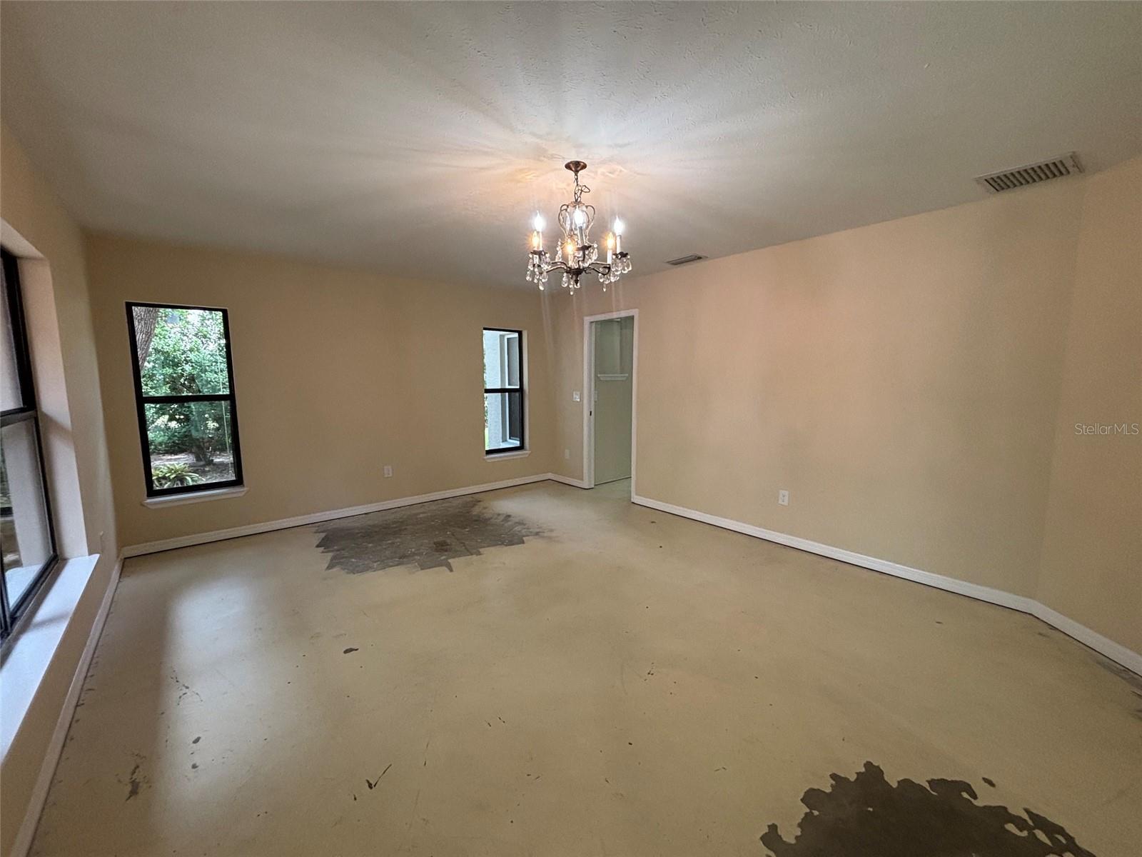 Listing photo id 19 for 750 Snug Harbor Road