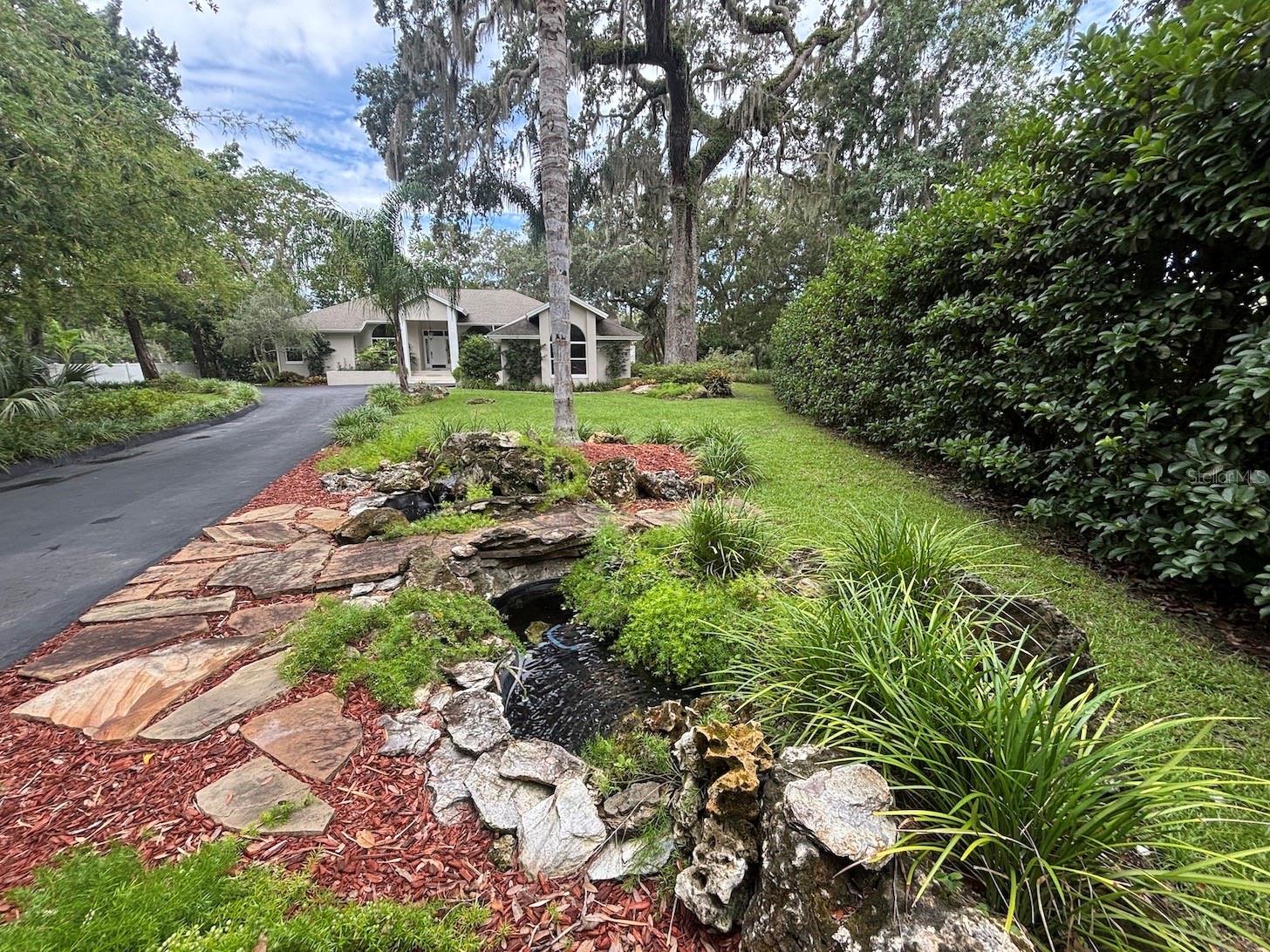 Listing photo id 3 for 750 Snug Harbor Road