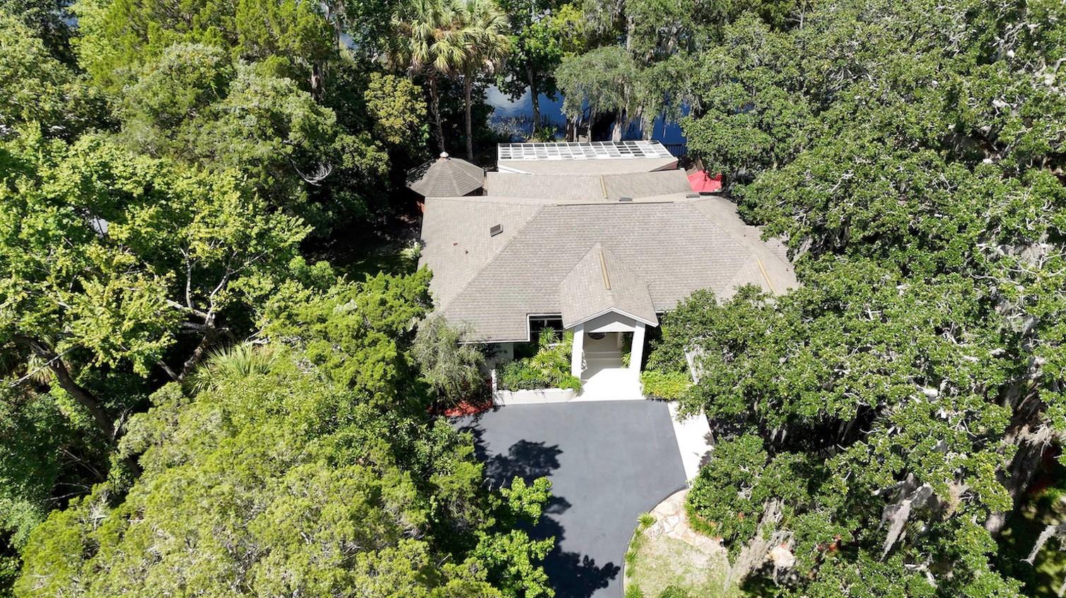 Listing photo id 50 for 750 Snug Harbor Road