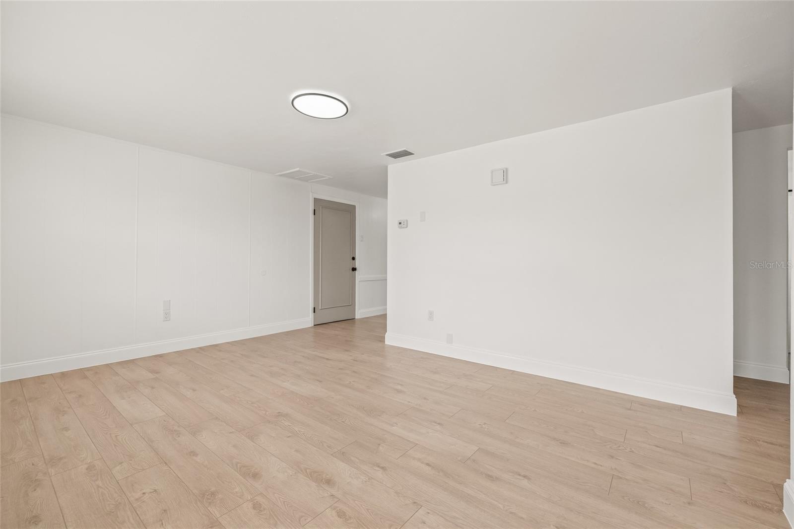 Image 11 of 31 For 4648 Jacqueline Drive