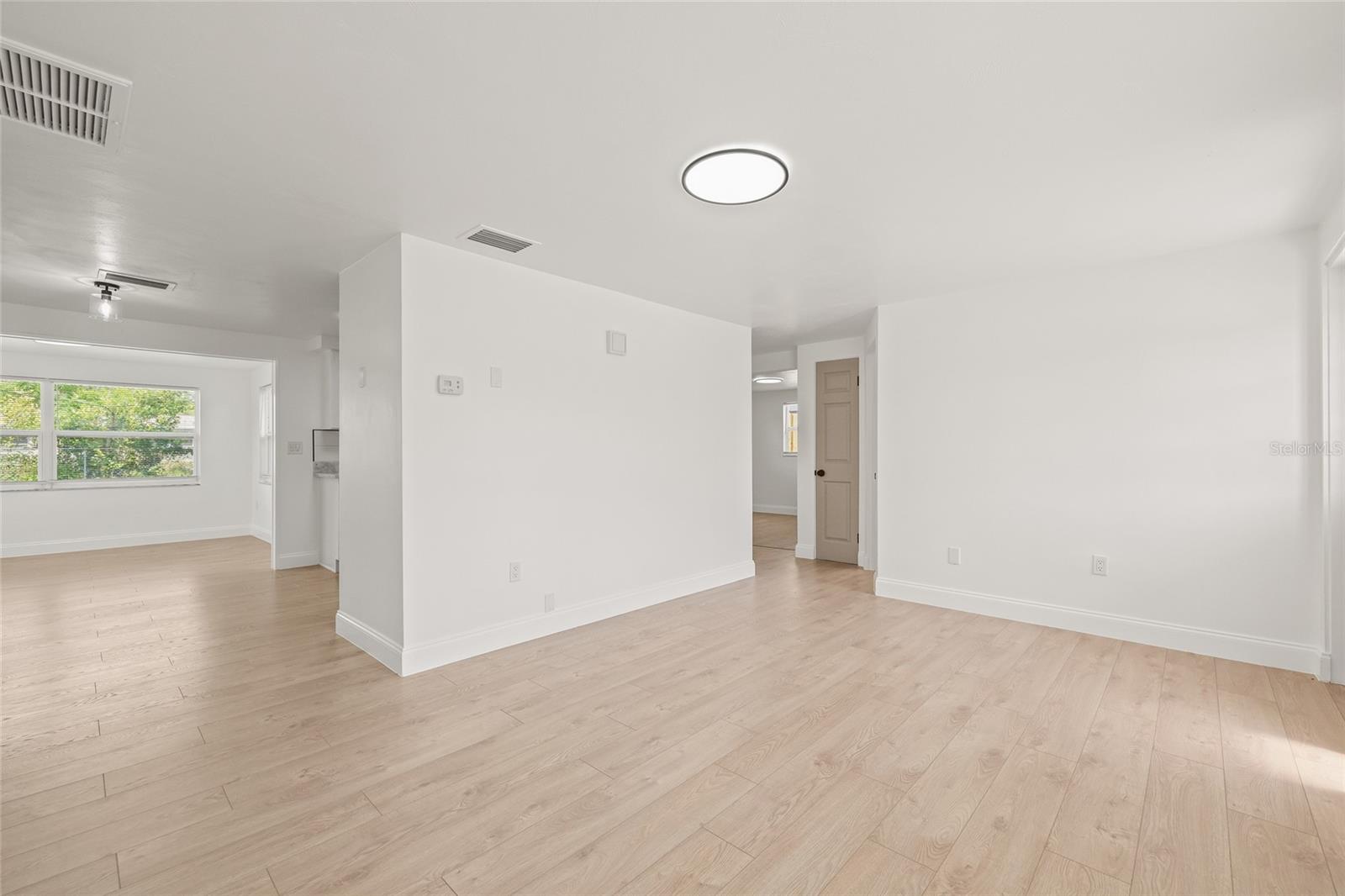 Image 13 of 31 For 4648 Jacqueline Drive