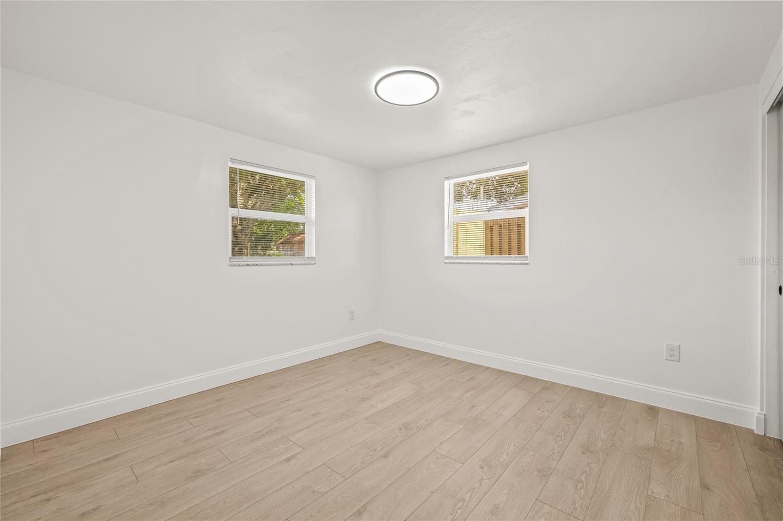 Image 16 of 31 For 4648 Jacqueline Drive
