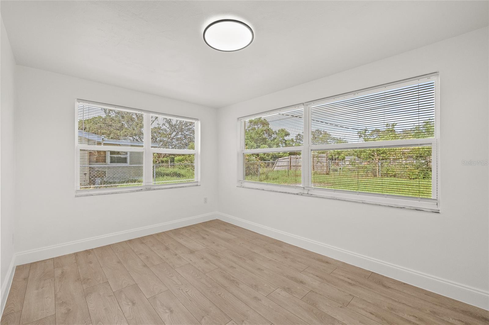 Image 21 of 31 For 4648 Jacqueline Drive
