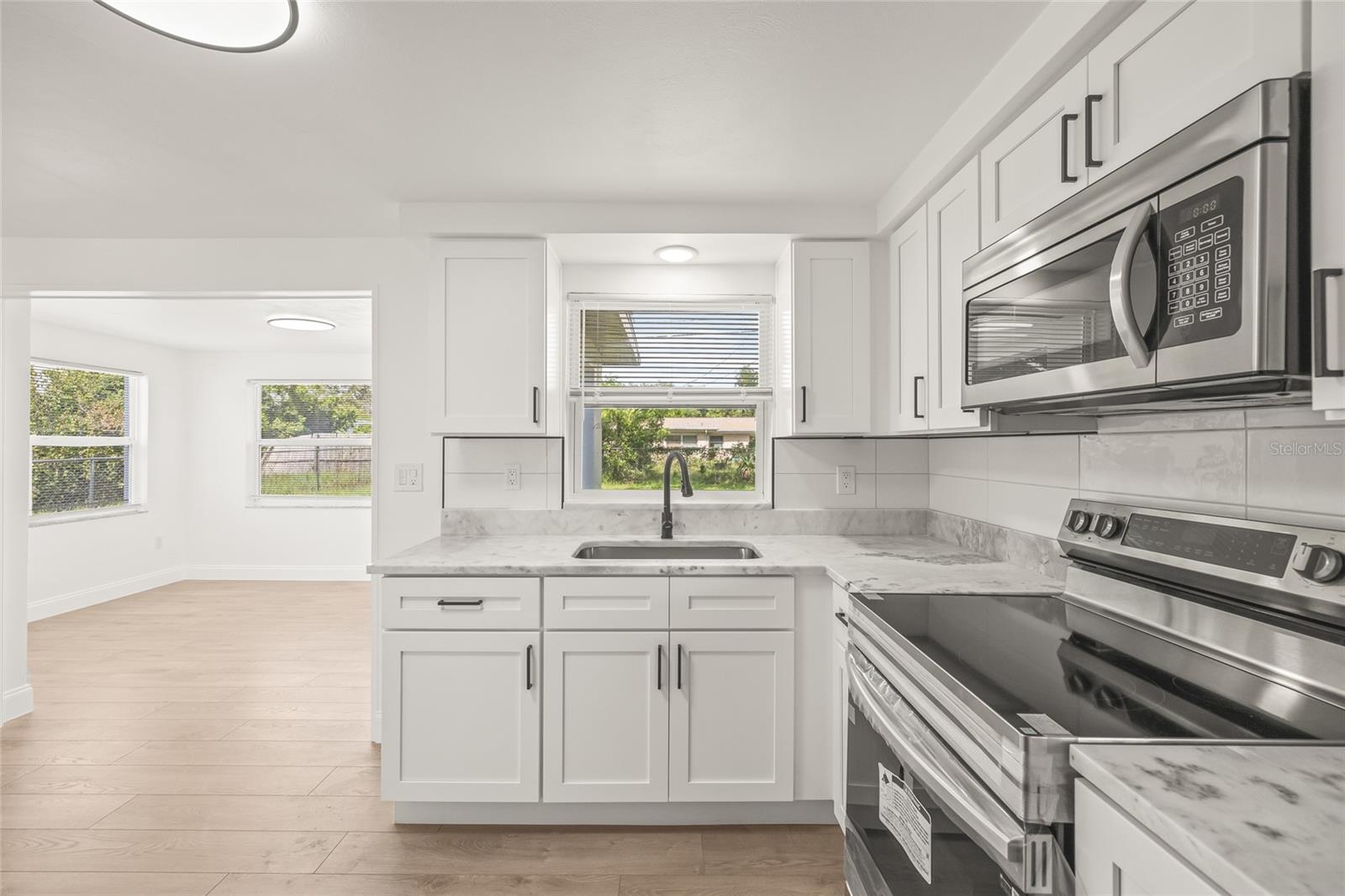 Image 4 of 31 For 4648 Jacqueline Drive