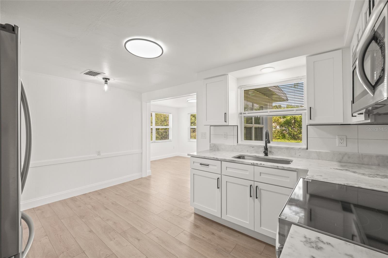Image 9 of 31 For 4648 Jacqueline Drive