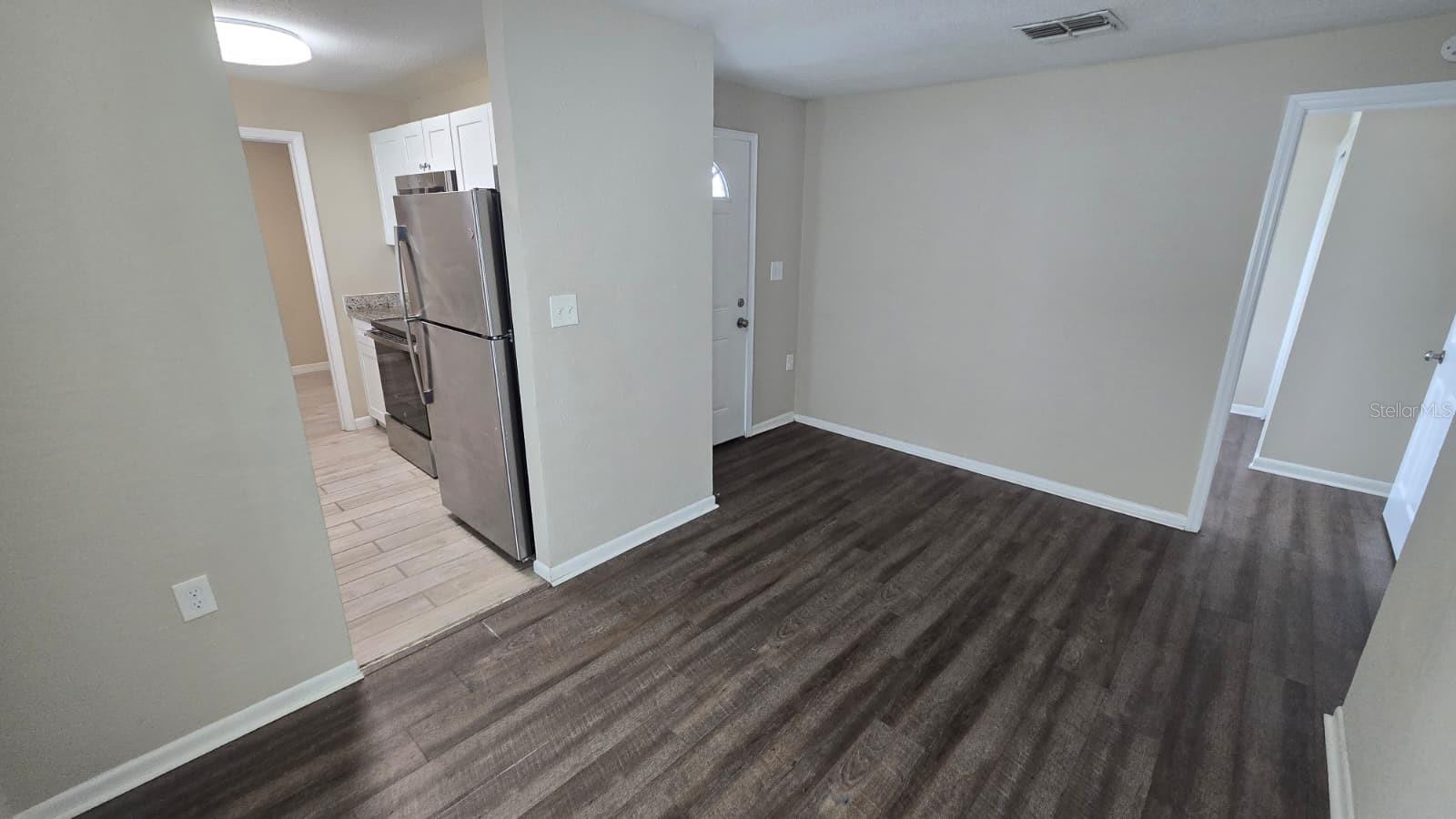 Image 6 of 15 For 1496 Belcher Road S