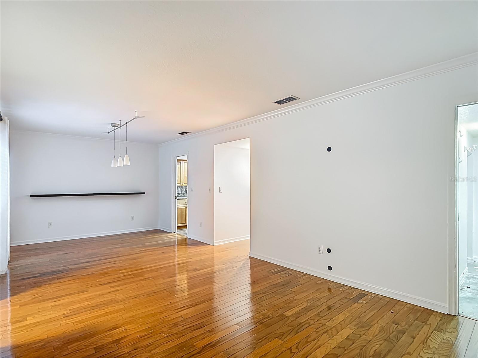 Image 12 of 82 For 4520 Gray Street