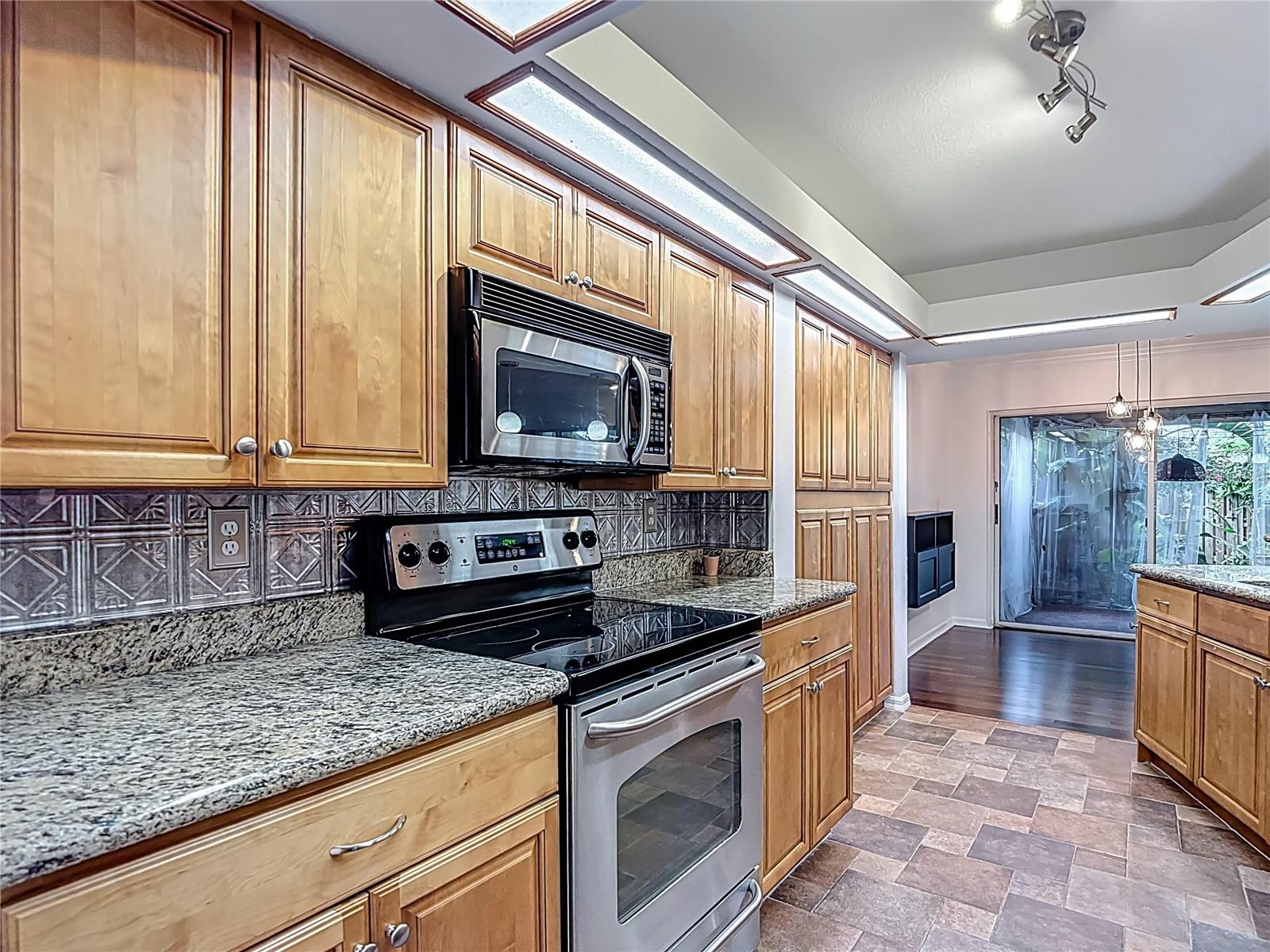 Image 13 of 82 For 4520 Gray Street