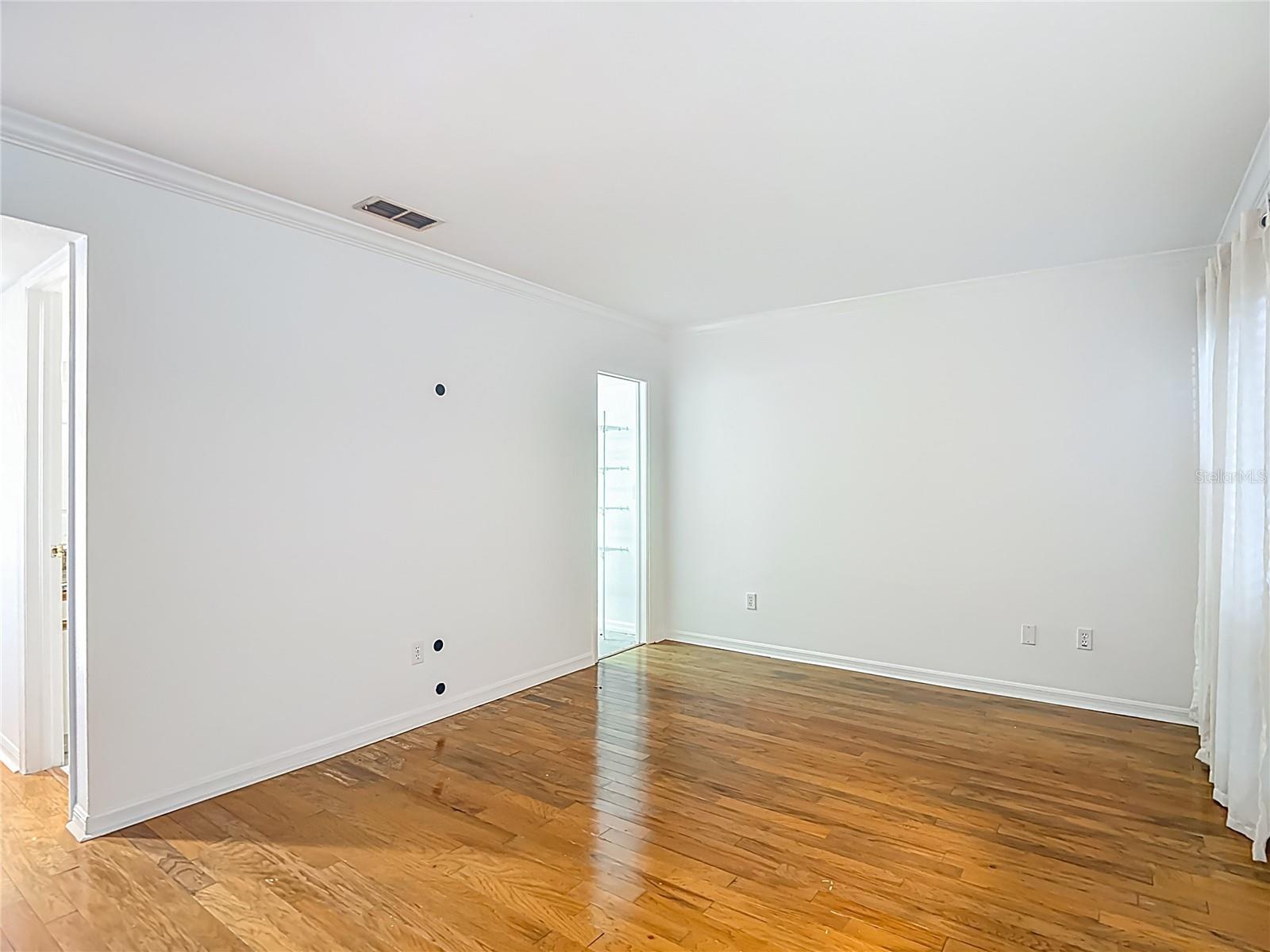 Image 8 of 82 For 4520 Gray Street