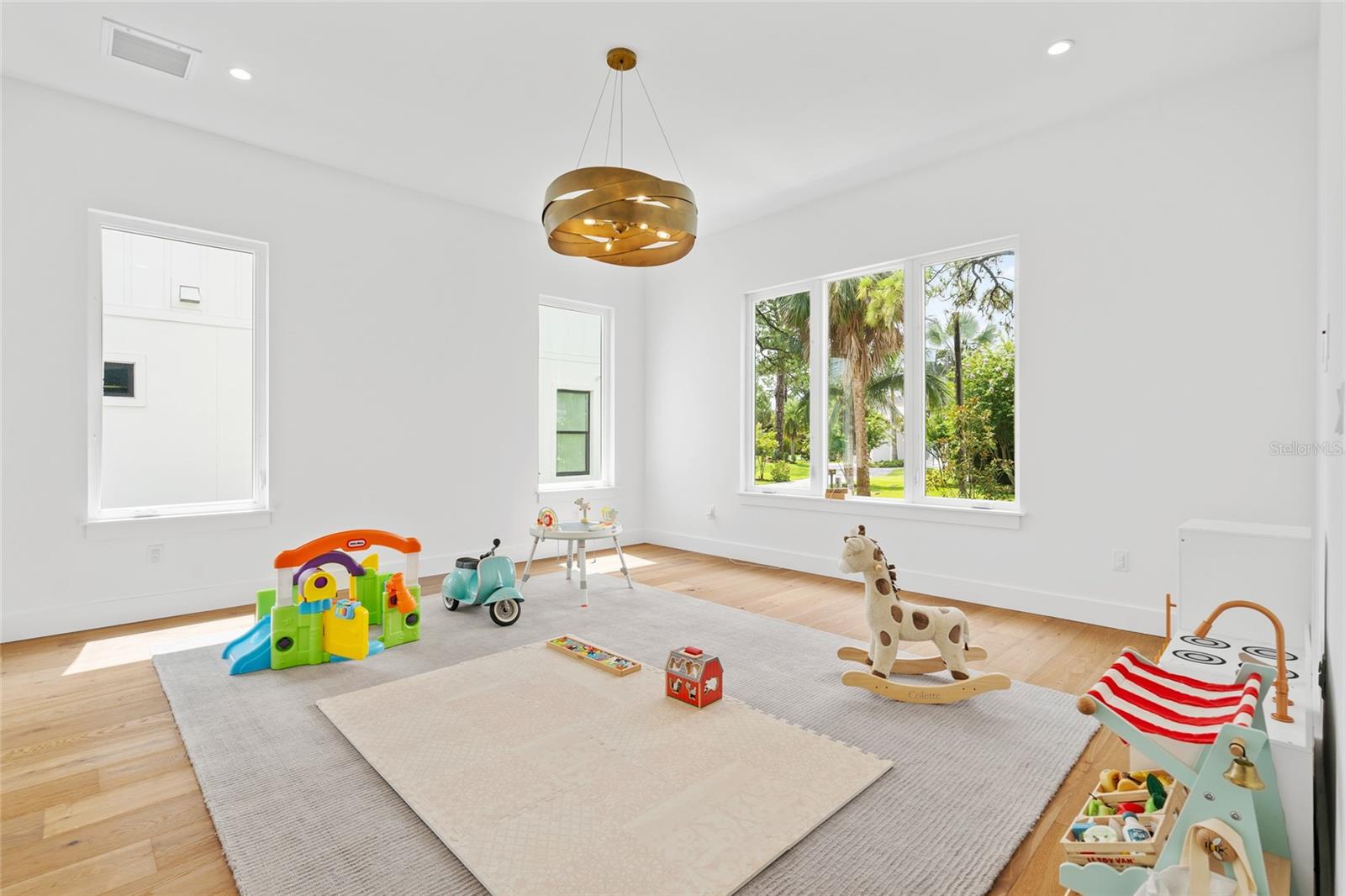 Image 27 of 65 For 5007 Leona Street