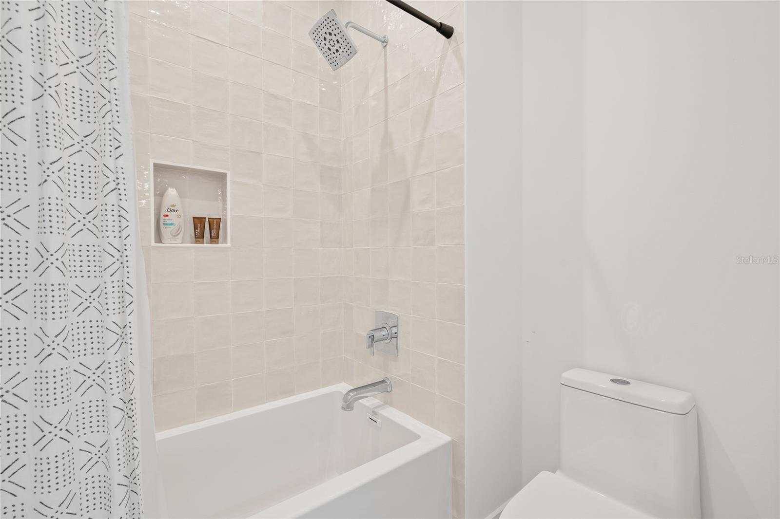 Image 33 of 65 For 5007 Leona Street