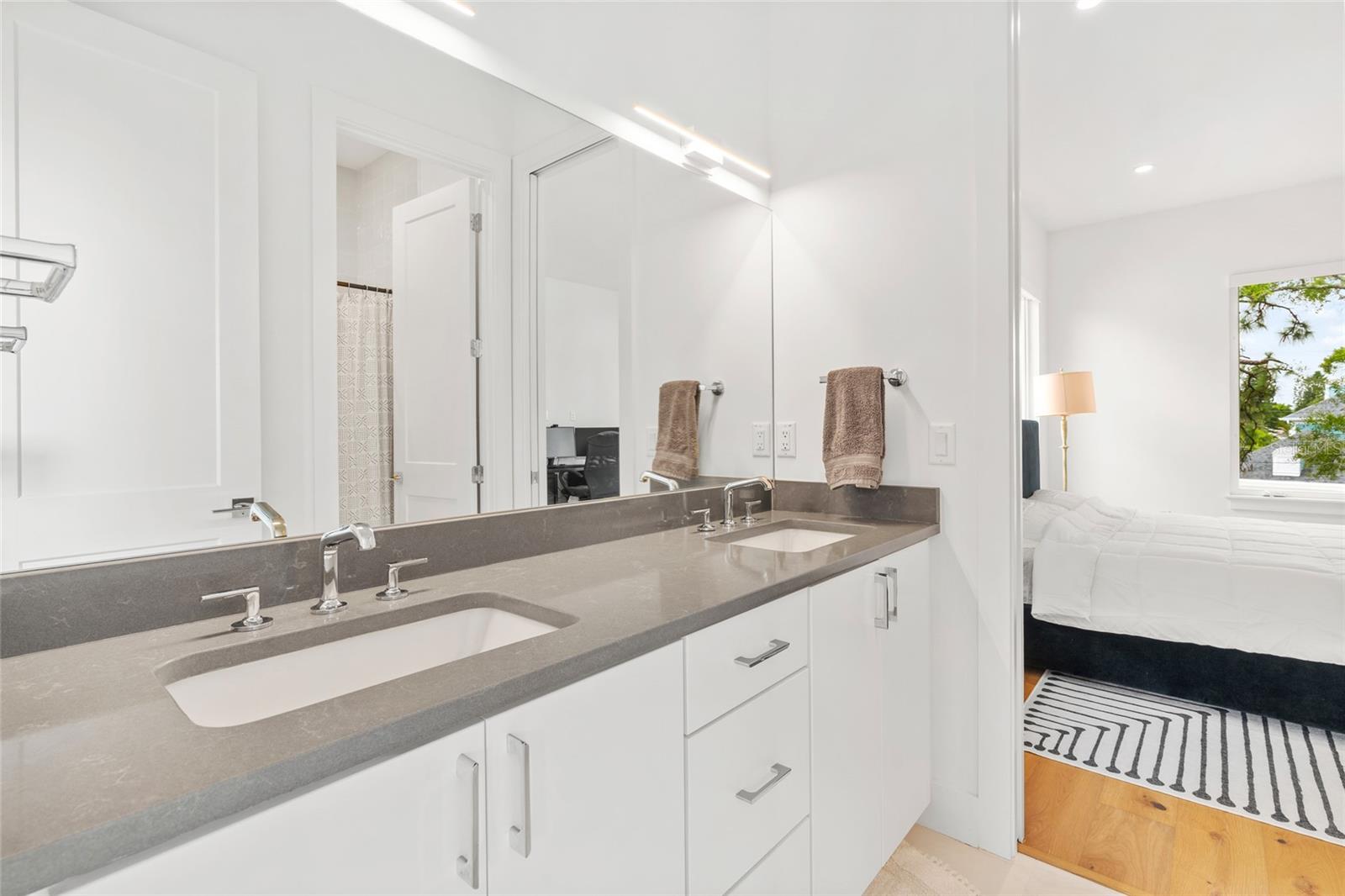 Image 34 of 65 For 5007 Leona Street