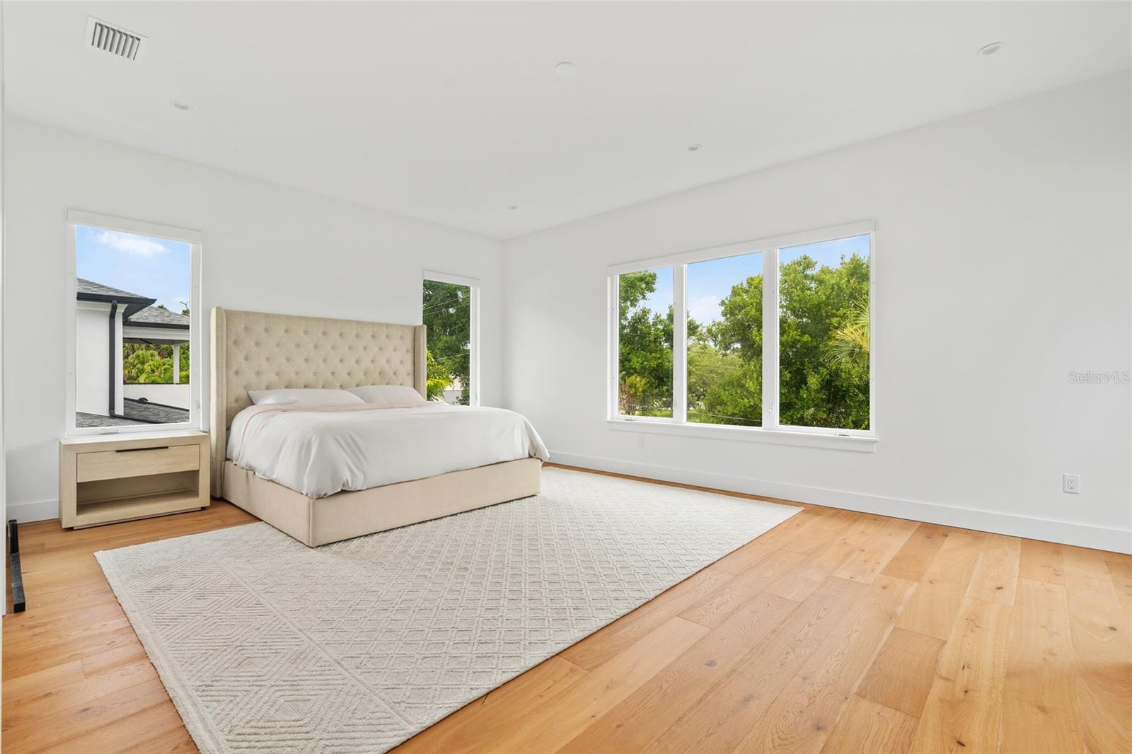 Image 38 of 65 For 5007 Leona Street