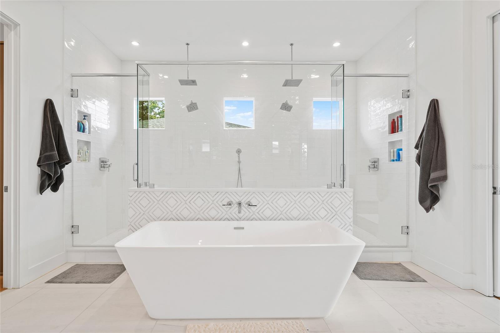 Image 43 of 65 For 5007 Leona Street