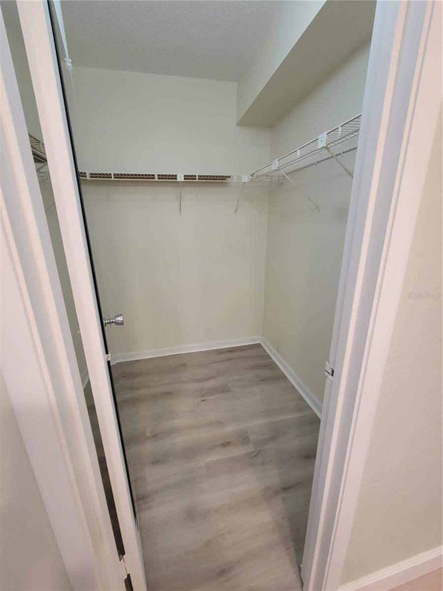 Image 11 of 23 For 2615 Cove Cay Drive 401