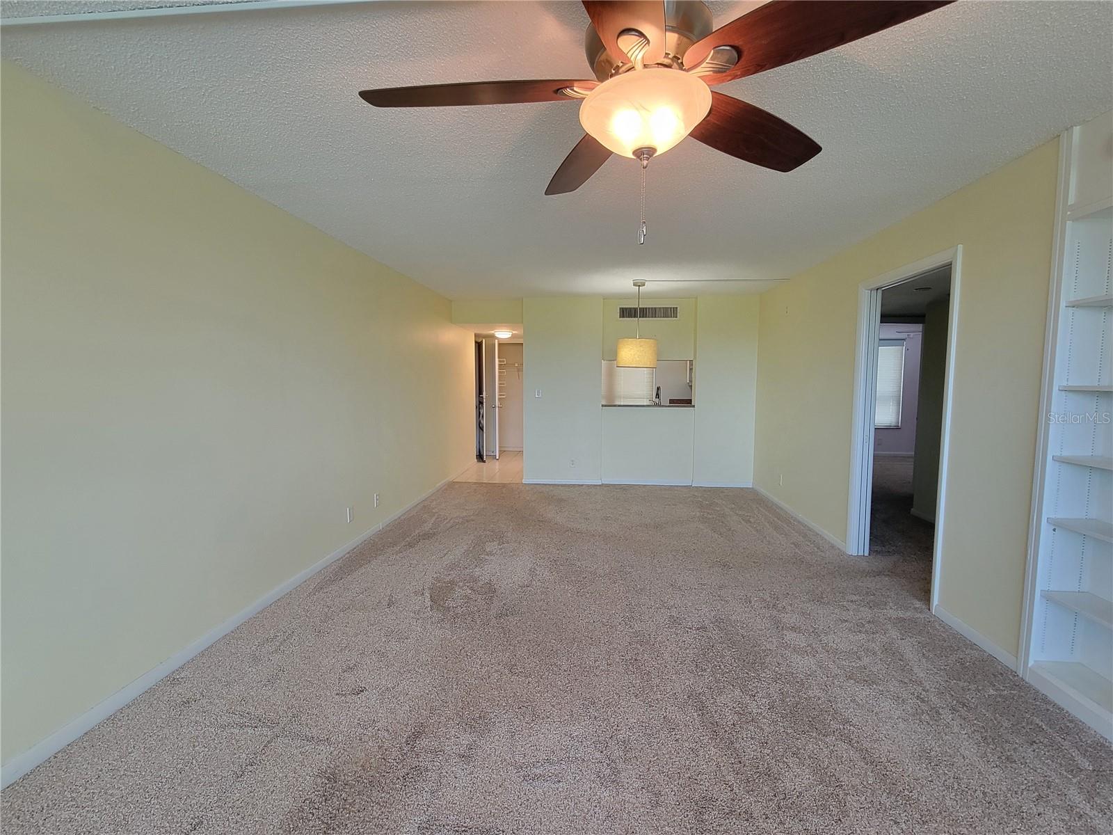 Image 5 of 23 For 2615 Cove Cay Drive 401
