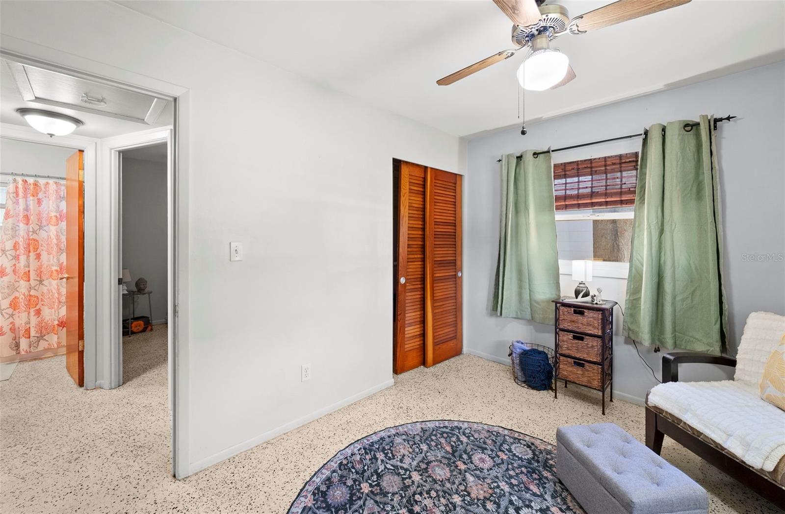 Image 14 of 38 For 10602 105th Street