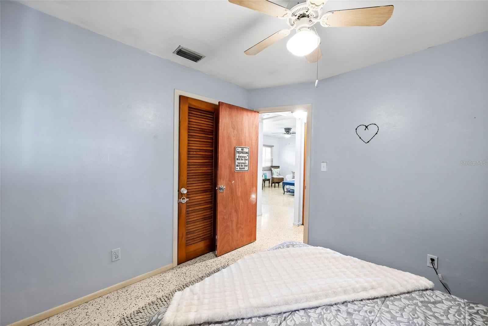 Image 16 of 38 For 10602 105th Street