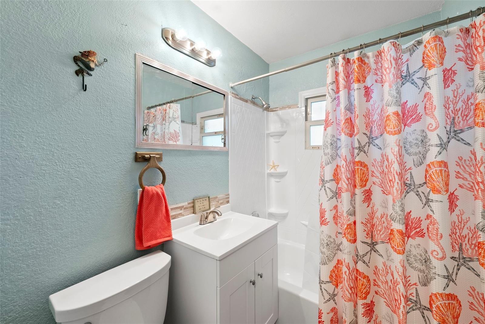 Image 17 of 38 For 10602 105th Street
