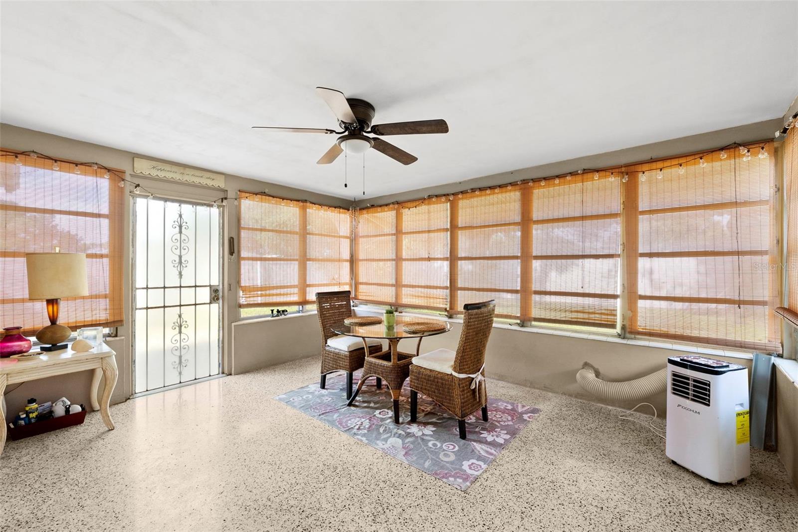 Image 19 of 38 For 10602 105th Street