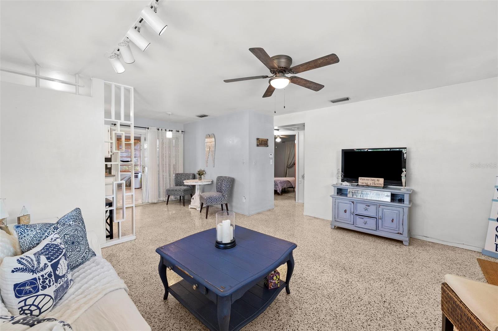 Image 5 of 38 For 10602 105th Street