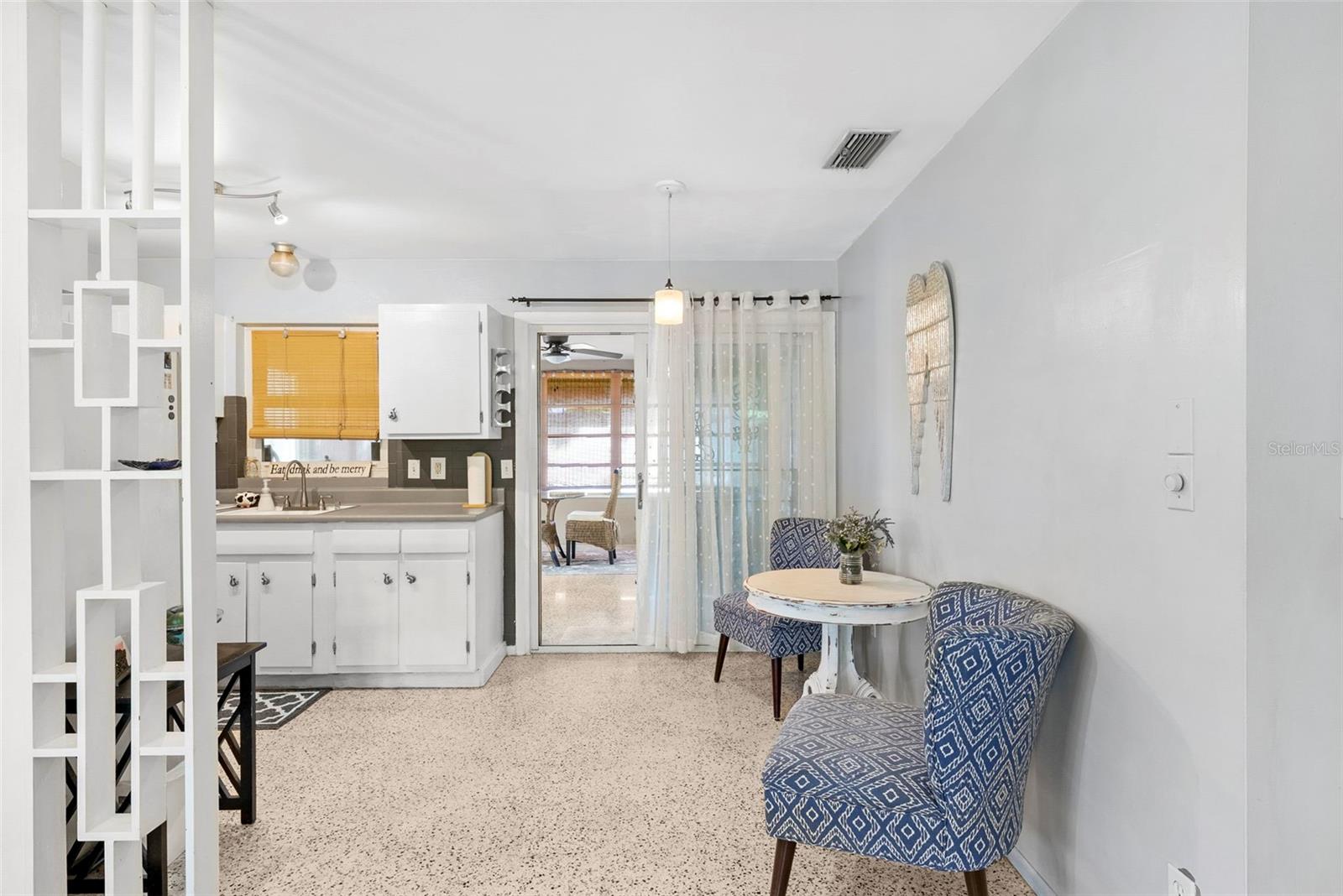 Image 8 of 38 For 10602 105th Street