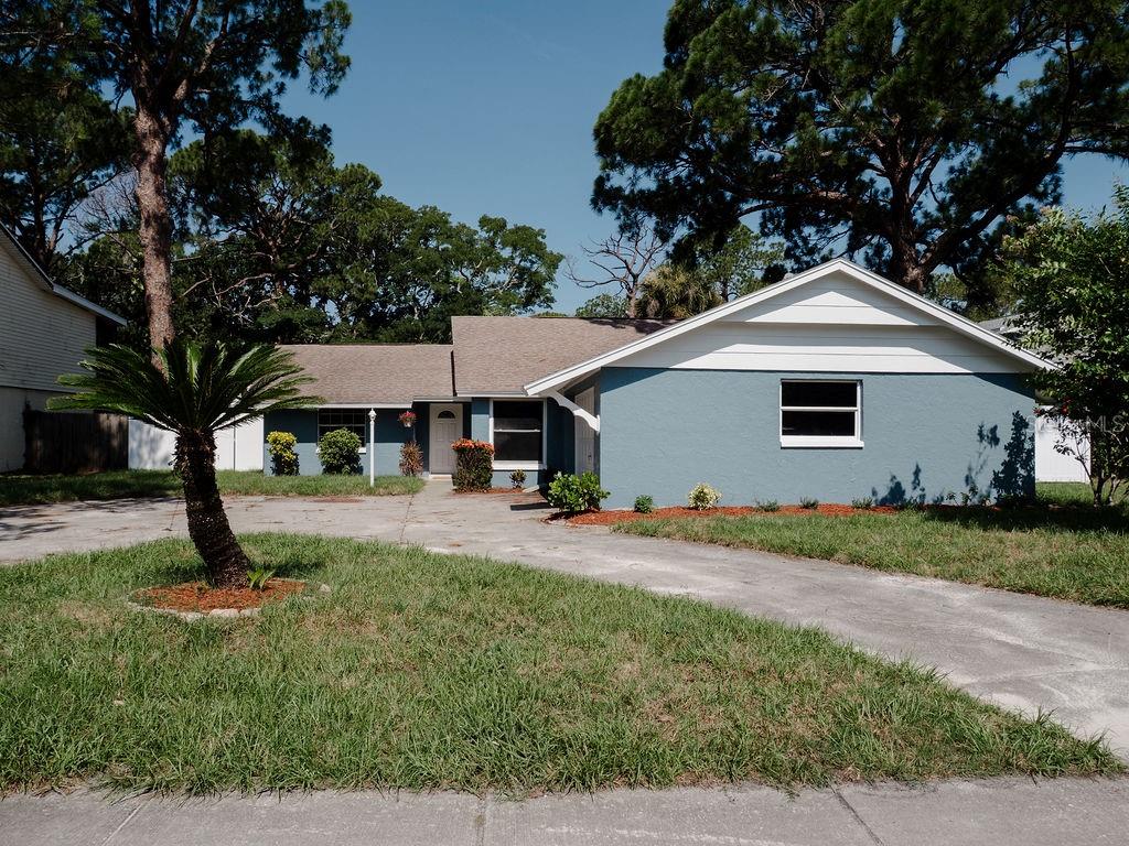 Details for 823 Riverside Drive, TARPON SPRINGS, FL 34689
