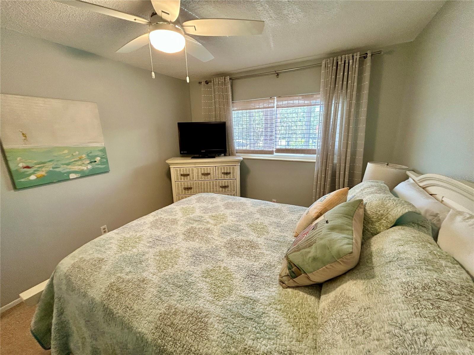 Listing photo id 27 for 2461 Rhodesian Drive 45