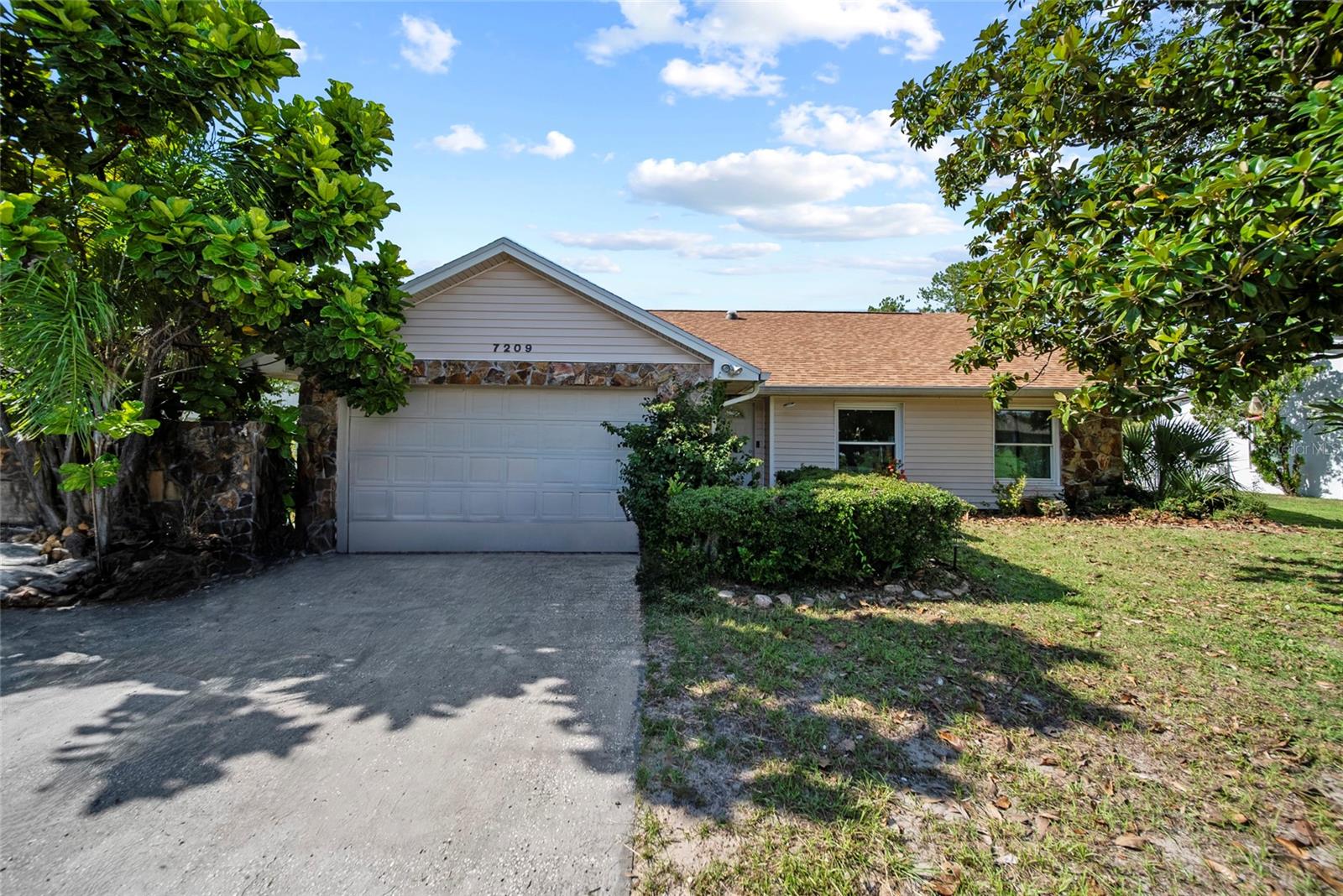 Details for 7209 Woodbrook Drive, TAMPA, FL 33625