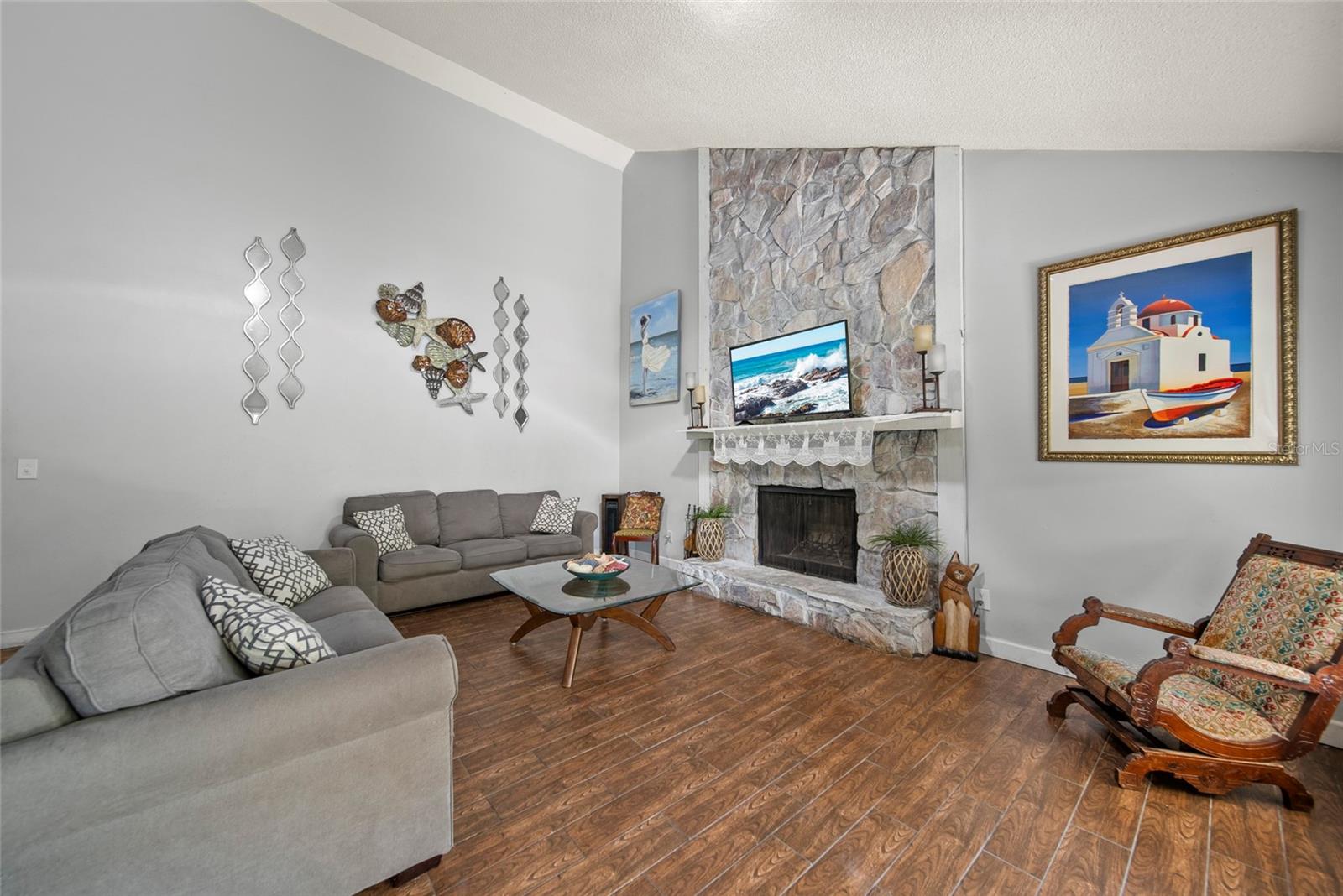 Image 10 of 29 For 7209 Woodbrook Drive
