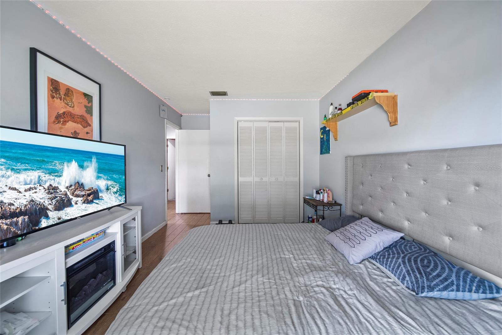 Image 18 of 29 For 7209 Woodbrook Drive