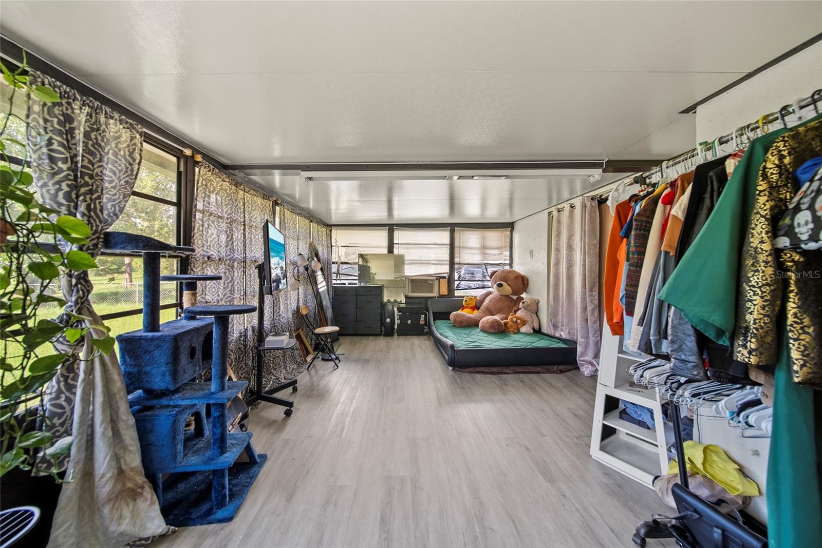 Image 23 of 29 For 7209 Woodbrook Drive