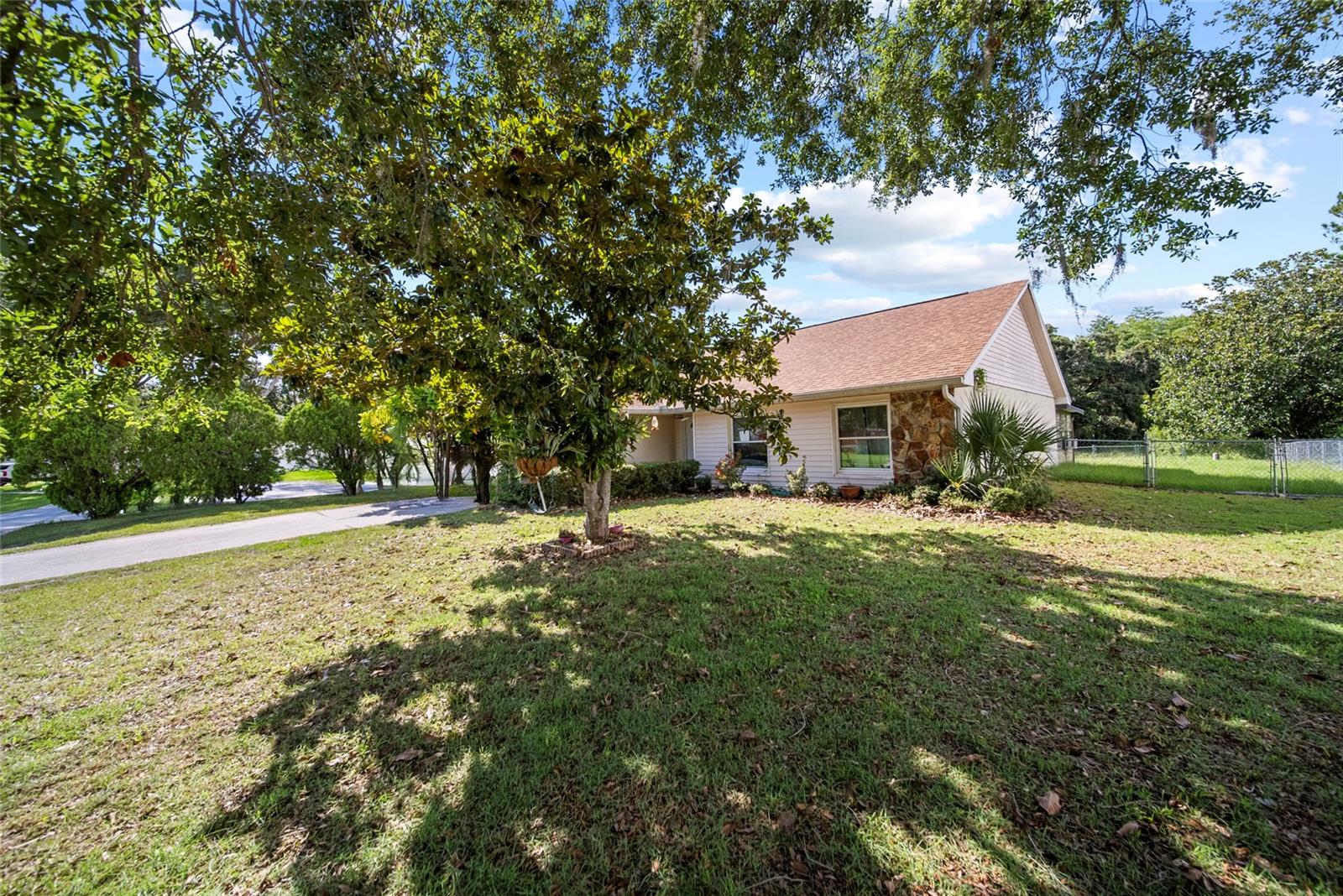 Image 3 of 29 For 7209 Woodbrook Drive