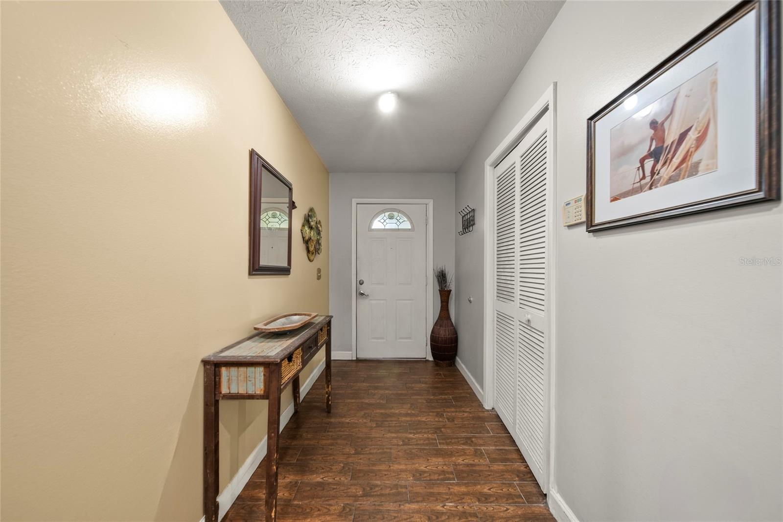 Image 5 of 29 For 7209 Woodbrook Drive
