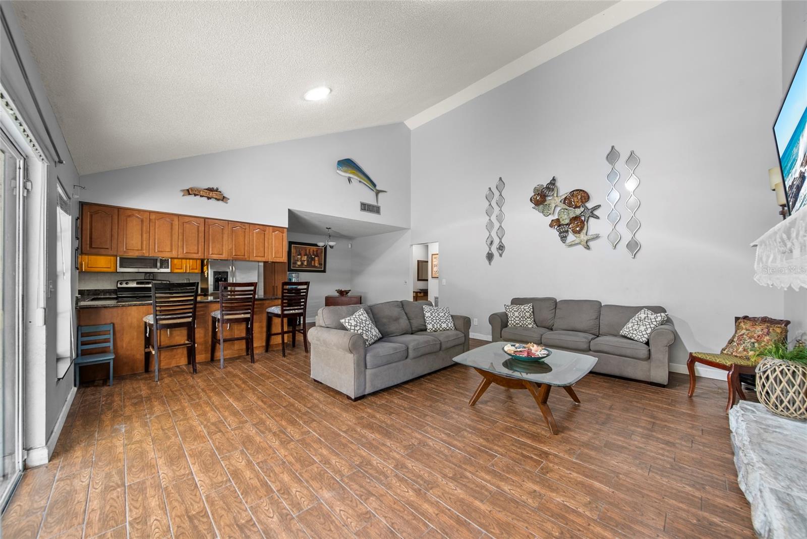 Image 9 of 29 For 7209 Woodbrook Drive