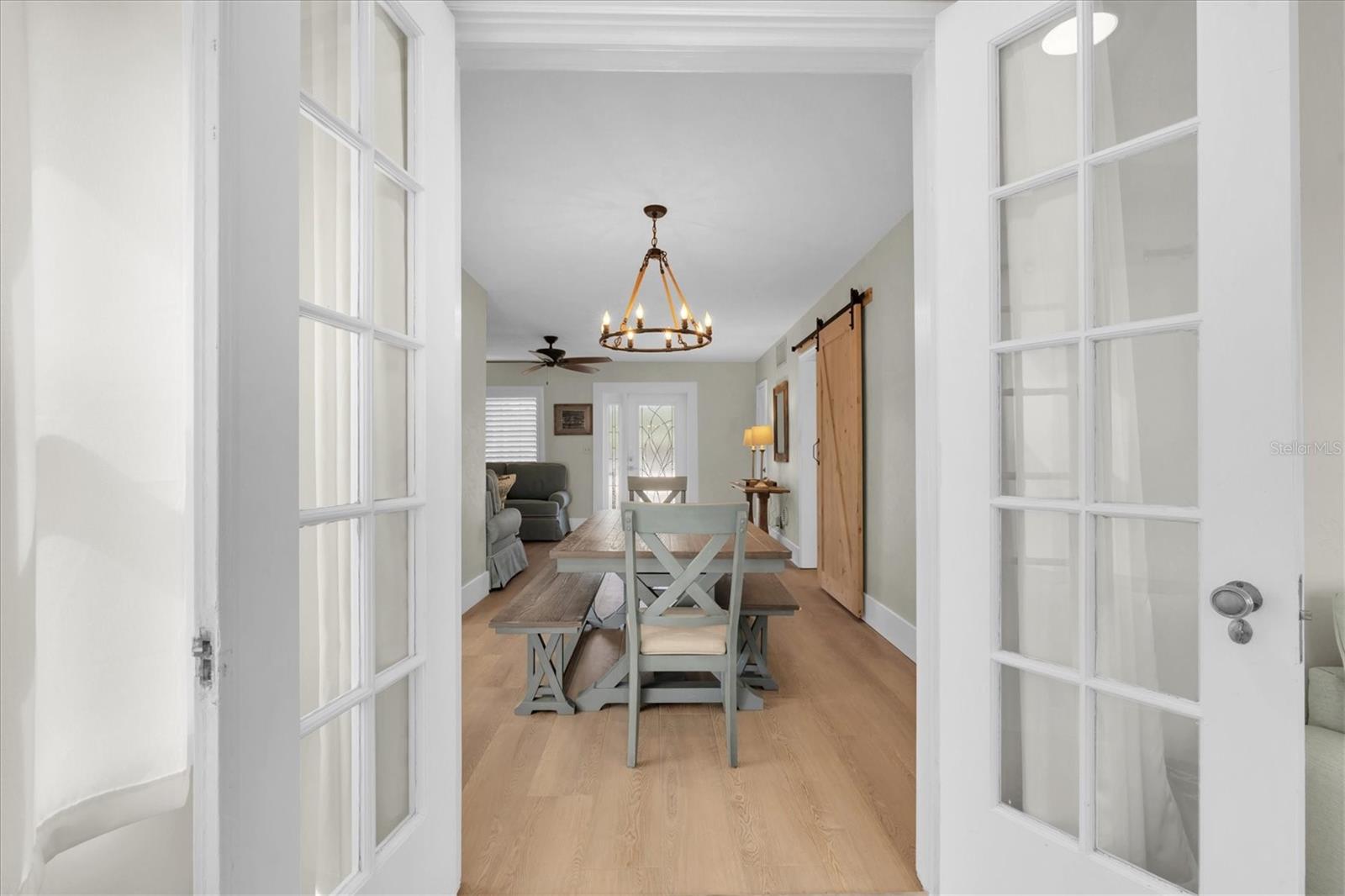 Image 11 of 33 For 15807 Gulf Boulevard