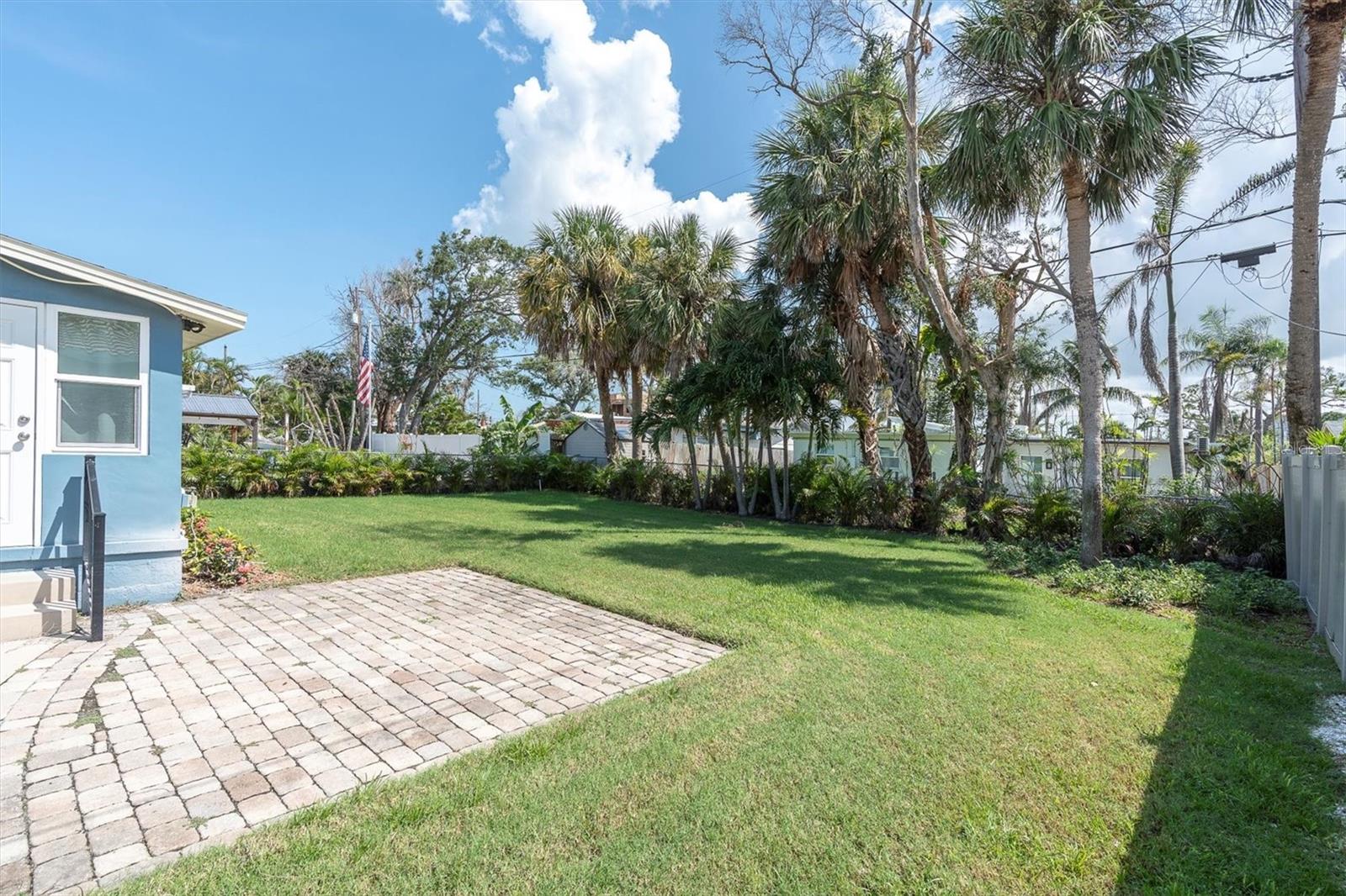 Image 24 of 33 For 15807 Gulf Boulevard