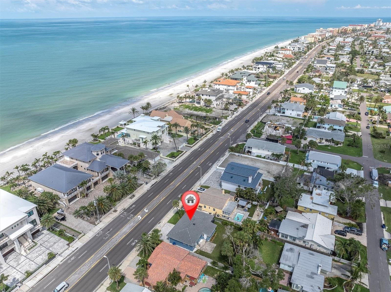 Image 30 of 33 For 15807 Gulf Boulevard