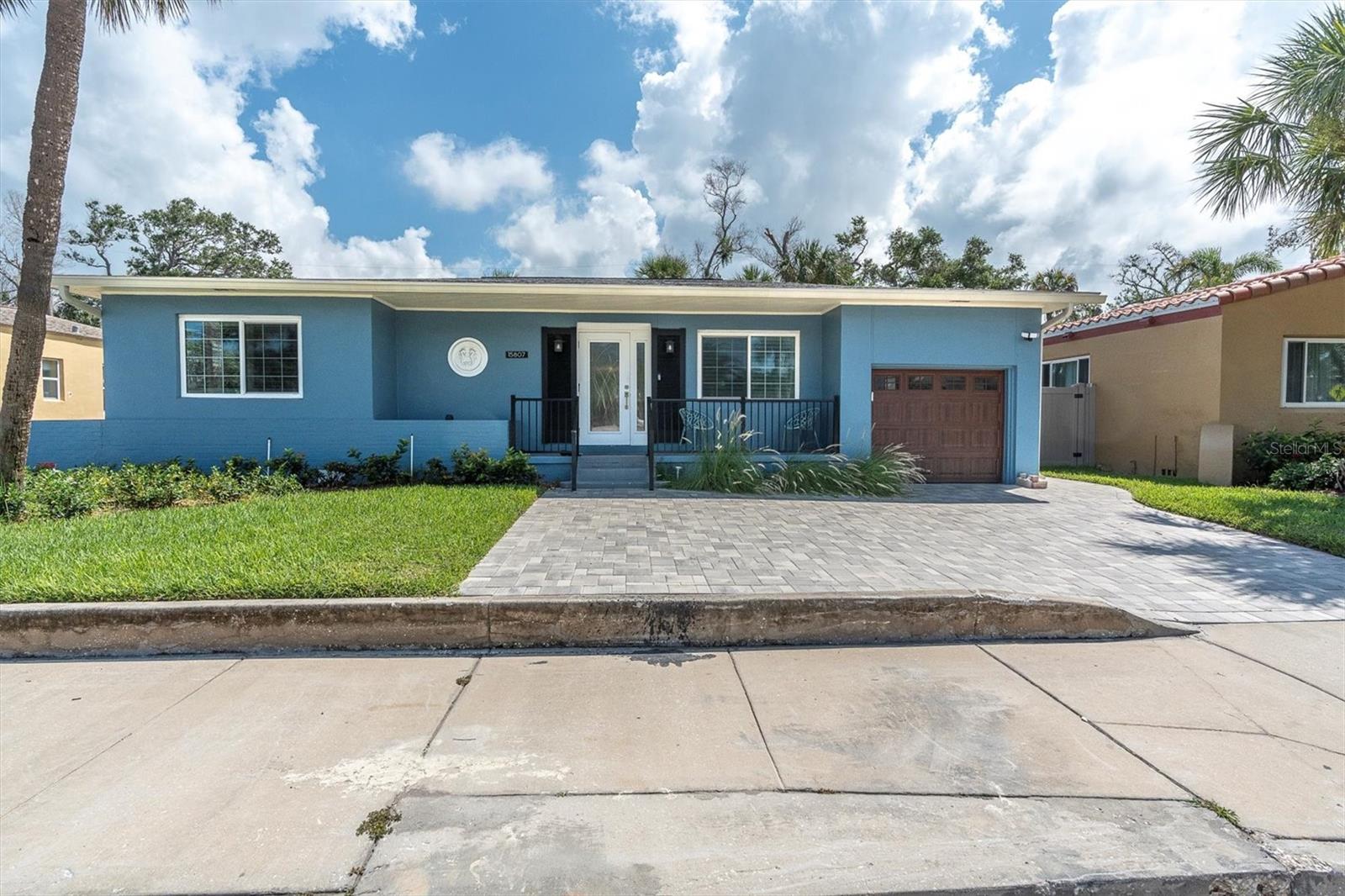 Image 4 of 33 For 15807 Gulf Boulevard