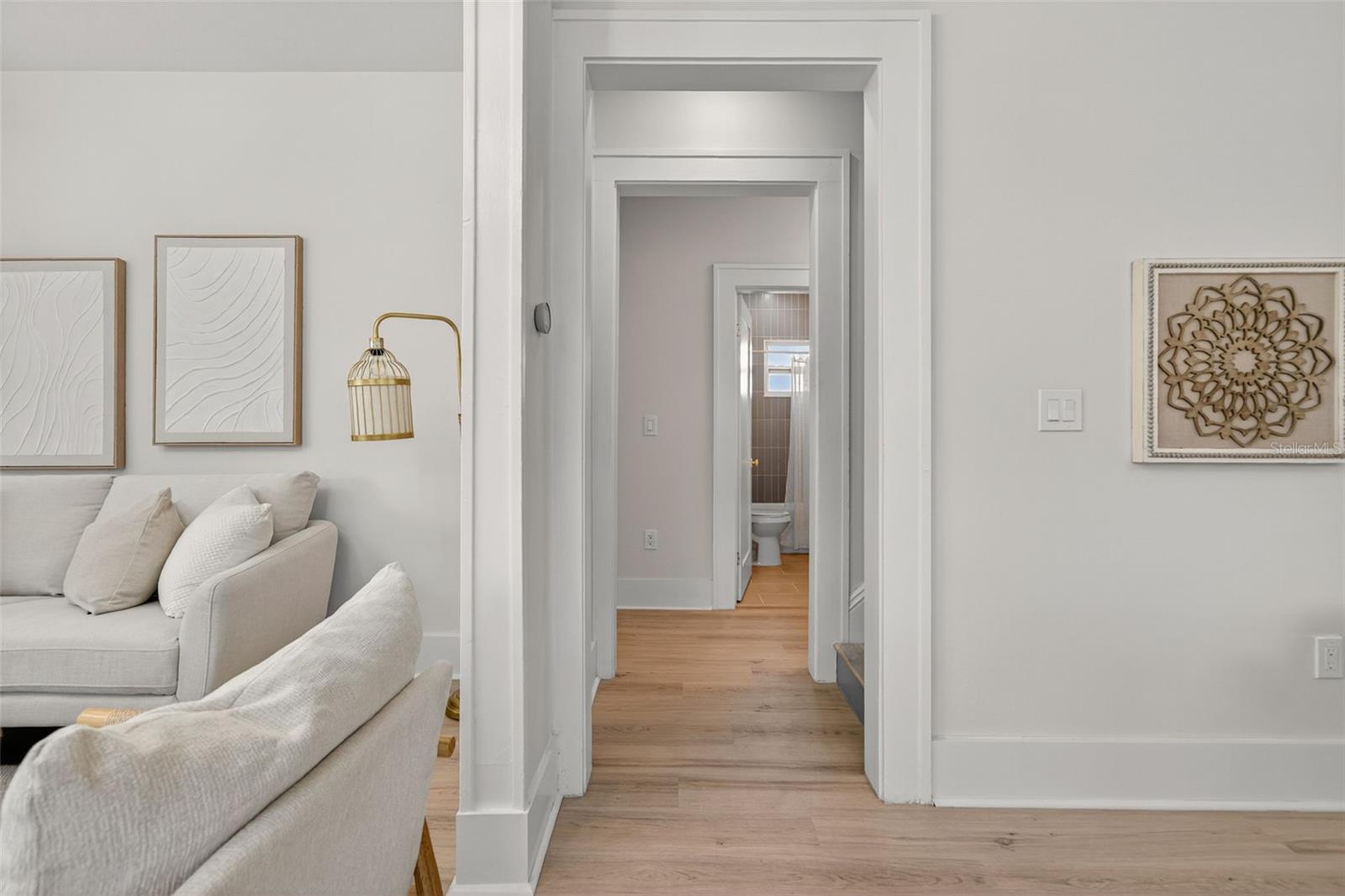 Listing photo id 31 for 3053 2nd Avenue N
