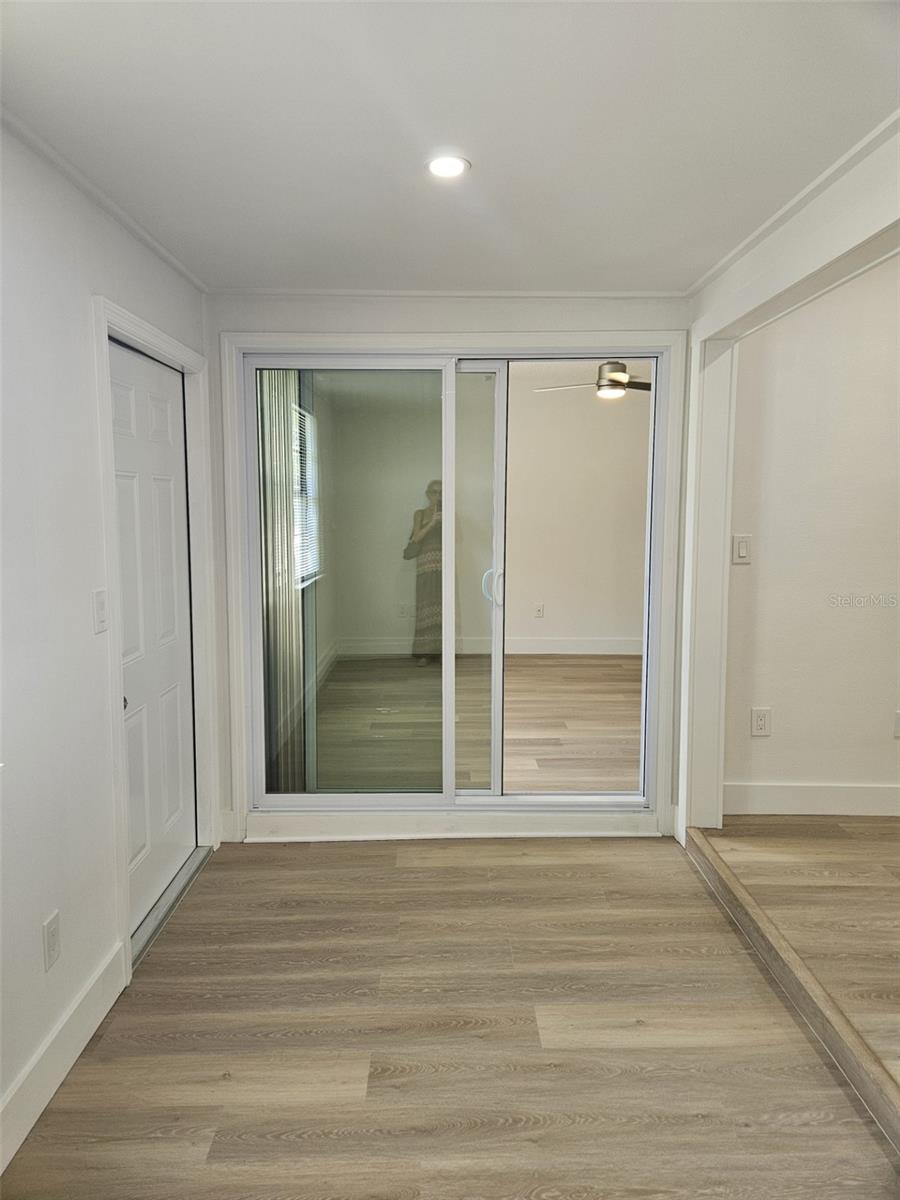 Image 15 of 35 For 339 Petrea Drive 339