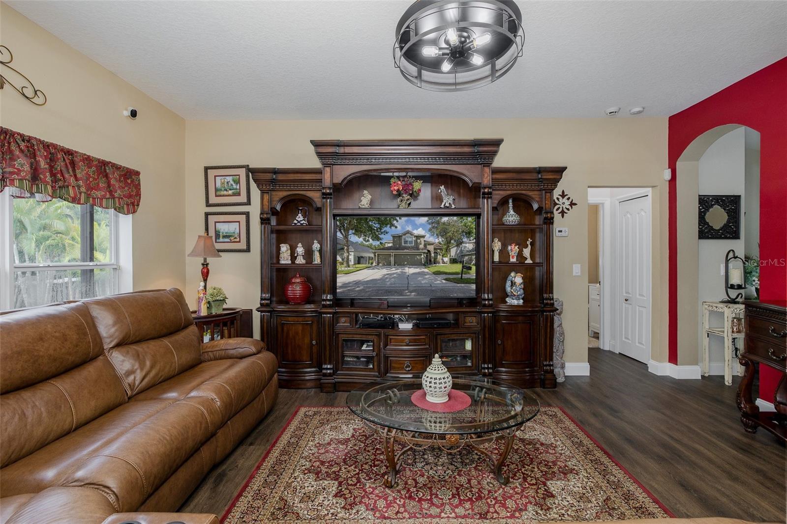Image 13 of 66 For 11012 Oyster Bay Circle
