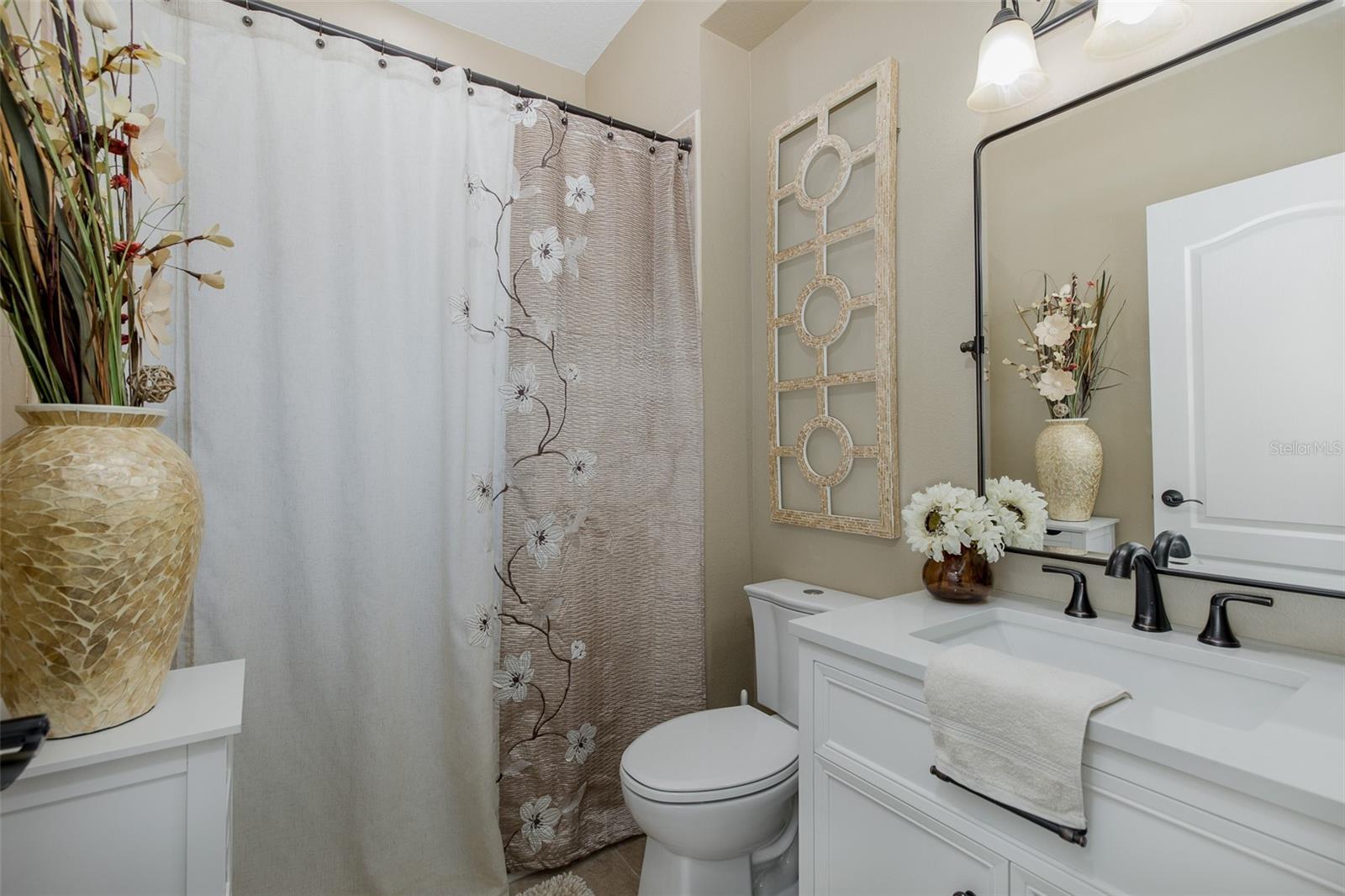 Image 21 of 66 For 11012 Oyster Bay Circle