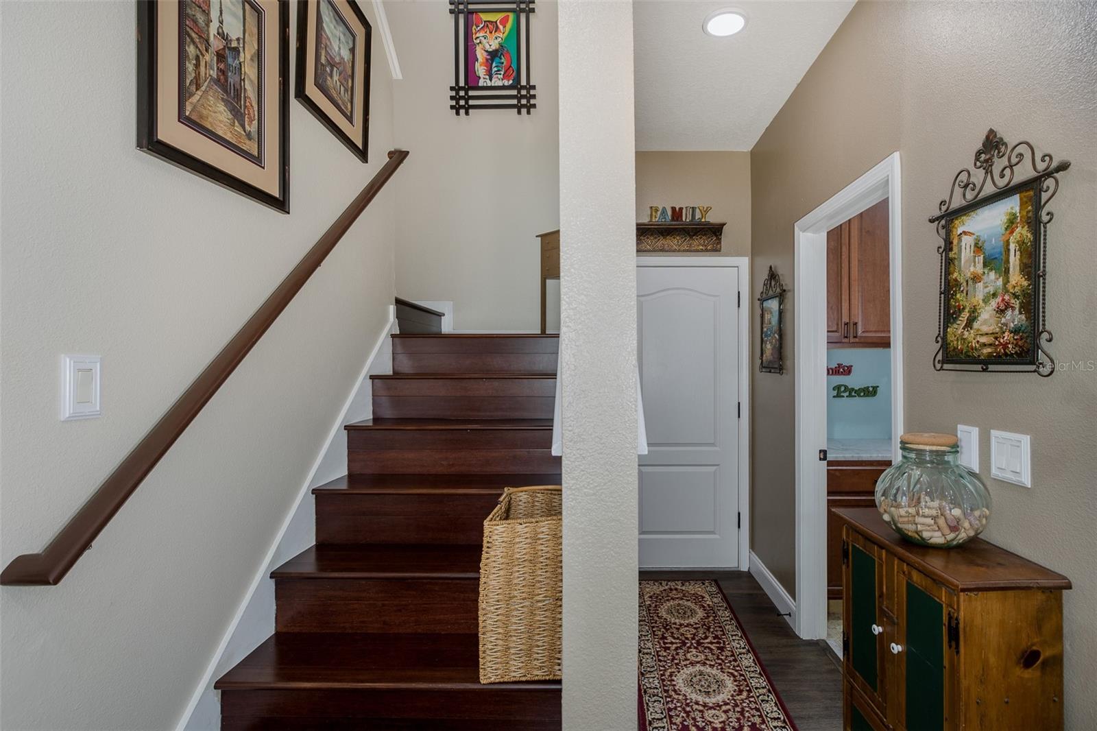 Image 22 of 66 For 11012 Oyster Bay Circle