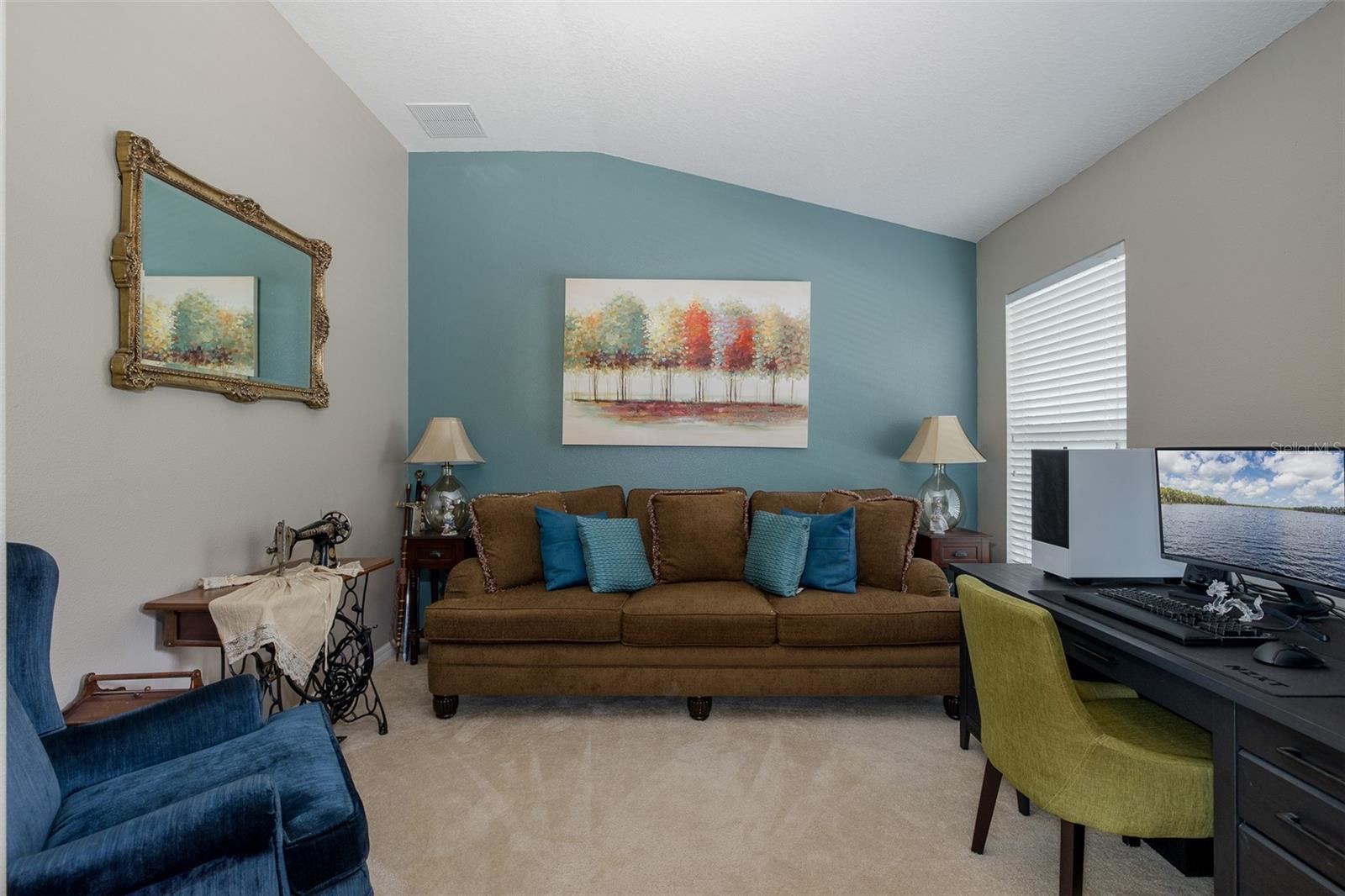 Image 25 of 66 For 11012 Oyster Bay Circle